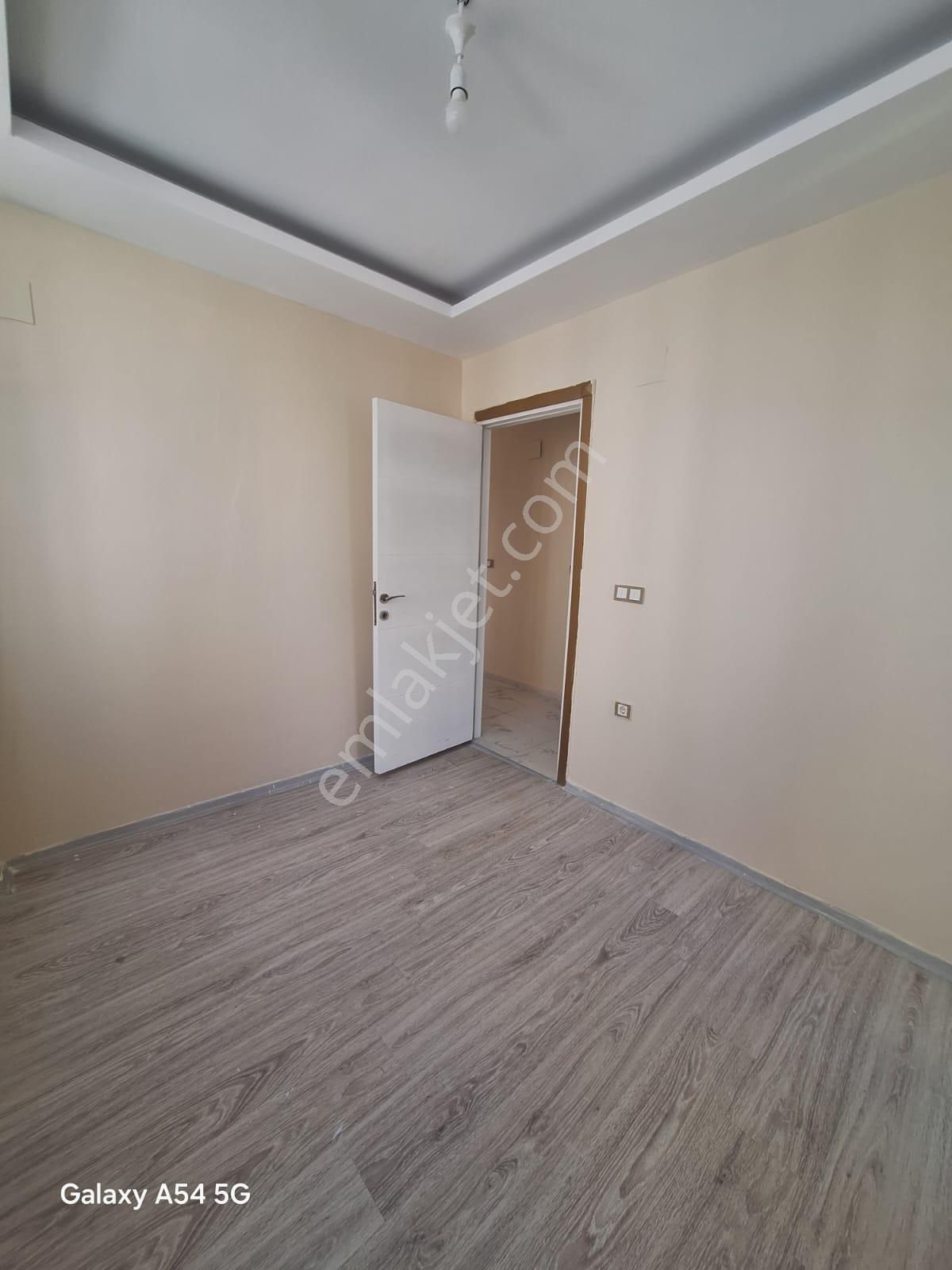 Adana Sarıçamda Çarkıparede 3+1 Açık Mutfak Kiralık Caddye Yakın Fırsat Daire - Görsel 13