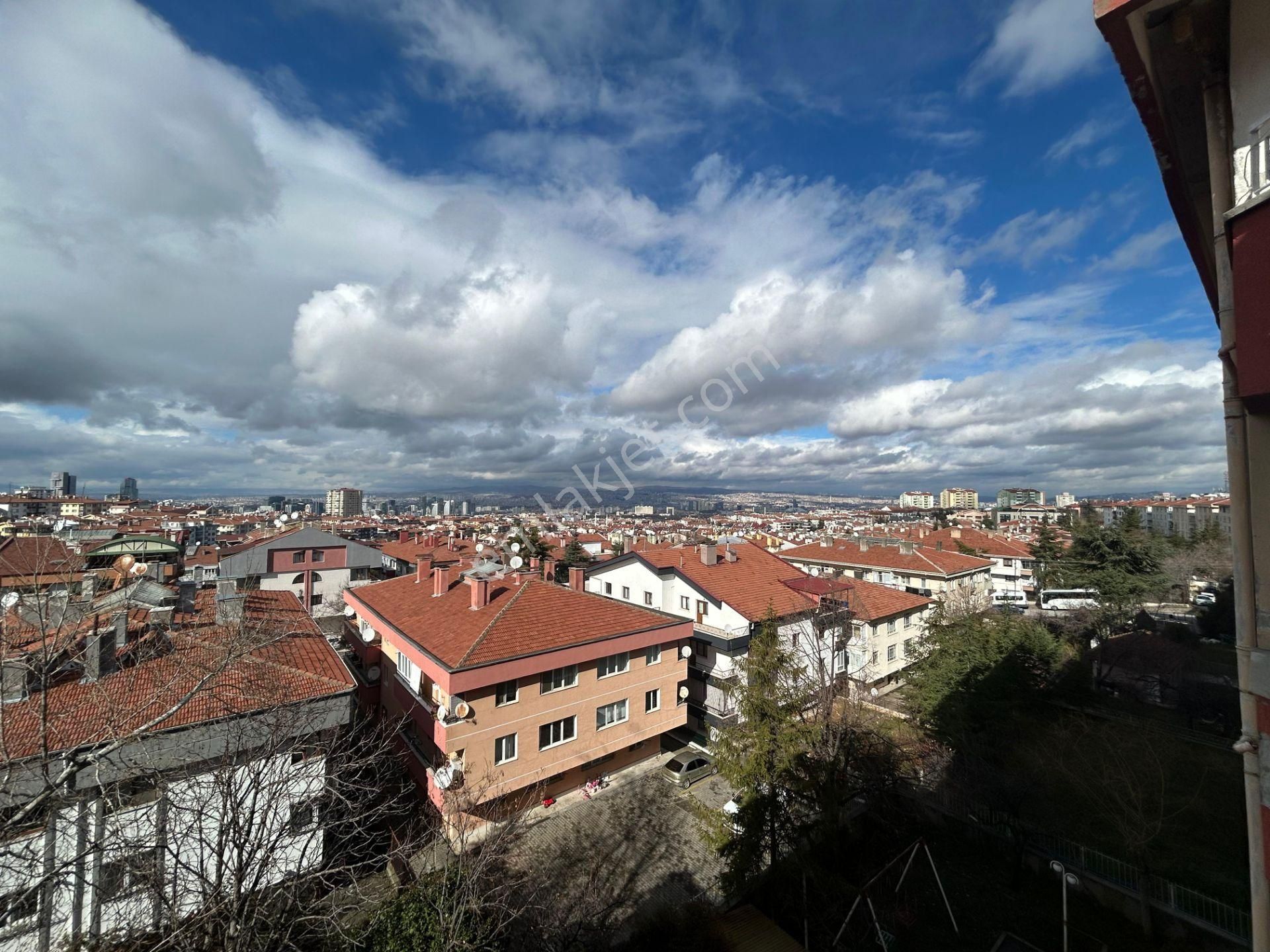 Taner'den Sokullu Cad'de 2+1 Orta Katta Manzaralı Salon Bağımsız - Görsel 13