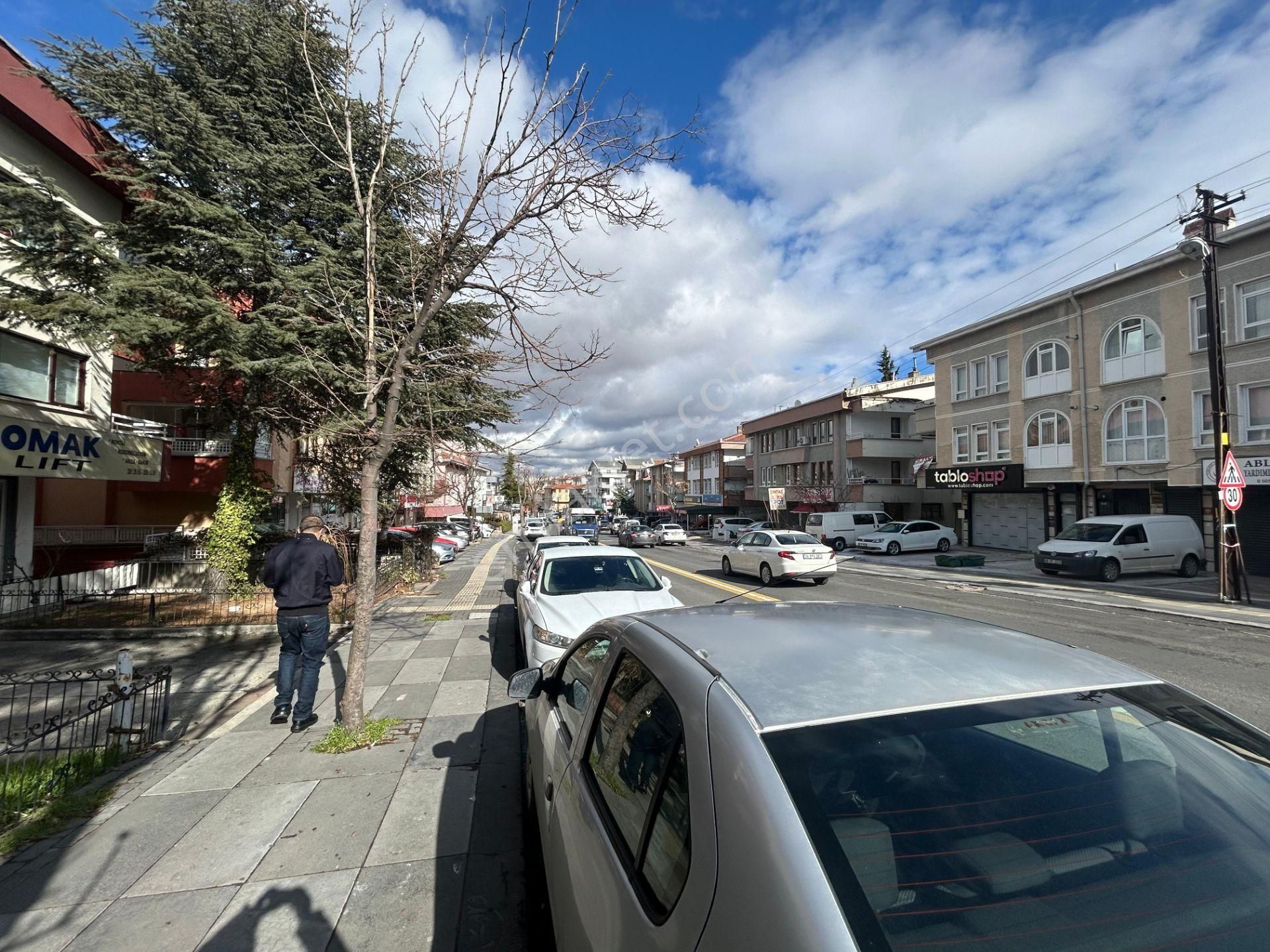 Taner'den Sokullu Cad'de 2+1 Orta Katta Manzaralı Salon Bağımsız - Görsel 4