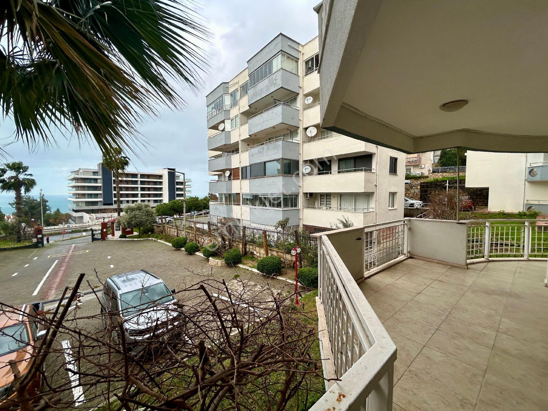 Kuşadası Bayraklıdede Mahallesi'nde 3+1 Satılık Daire Deniz Manzaralı - Görsel 8