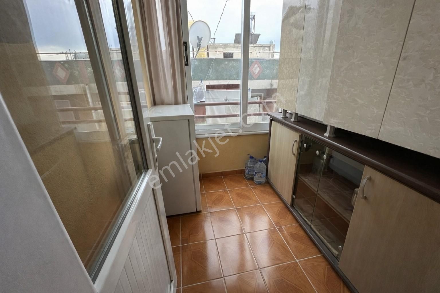Merkezde Güney Cepheli Geniş 2+1 Ayrı Mutfaklı Daire - Görsel 20