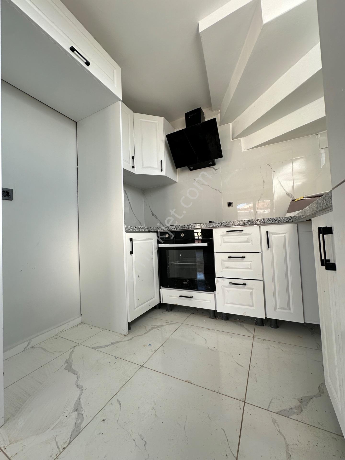 Çanakkale Yapıldak’ta Denize Yürüme Mesafesinde Satılık Sıfır 3+1 Villa - Görsel 15