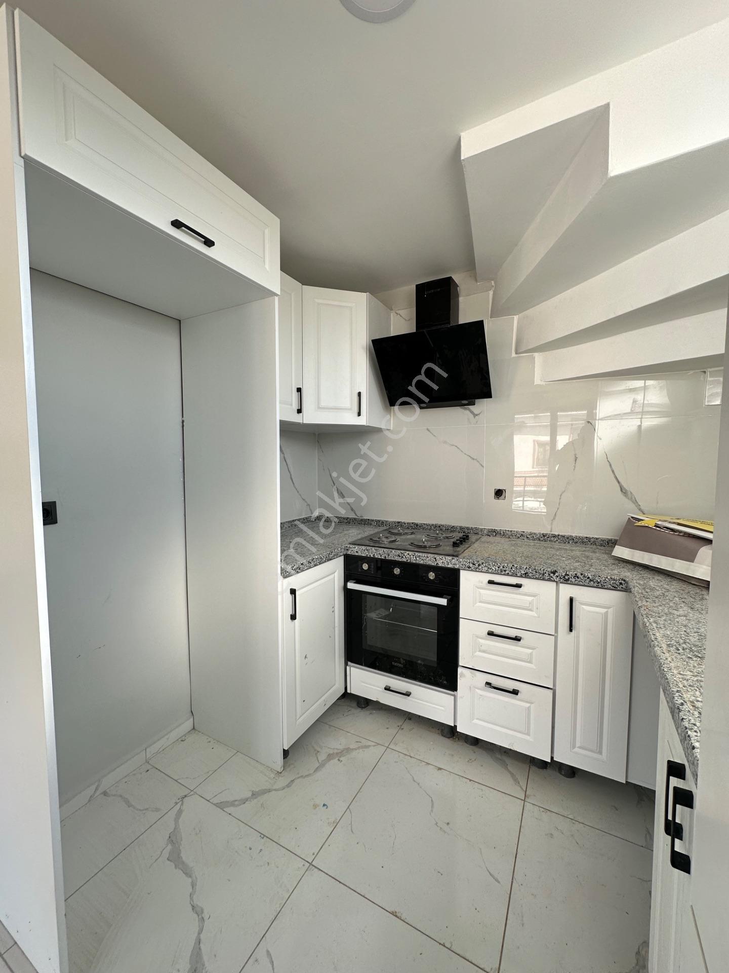 Çanakkale Yapıldak’ta Denize Yürüme Mesafesinde Satılık Sıfır 3+1 Villa - Görsel 14