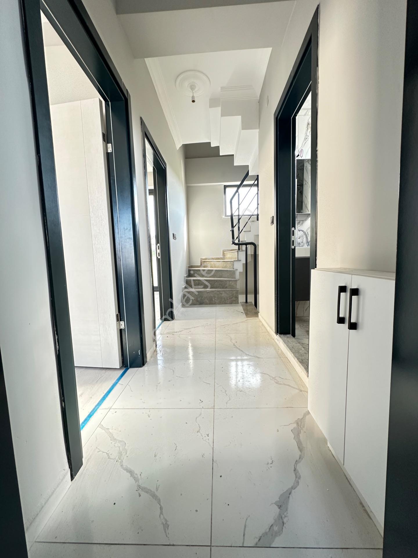 Çanakkale Yapıldak’ta Denize Yürüme Mesafesinde Satılık Sıfır 3+1 Villa - Görsel 26