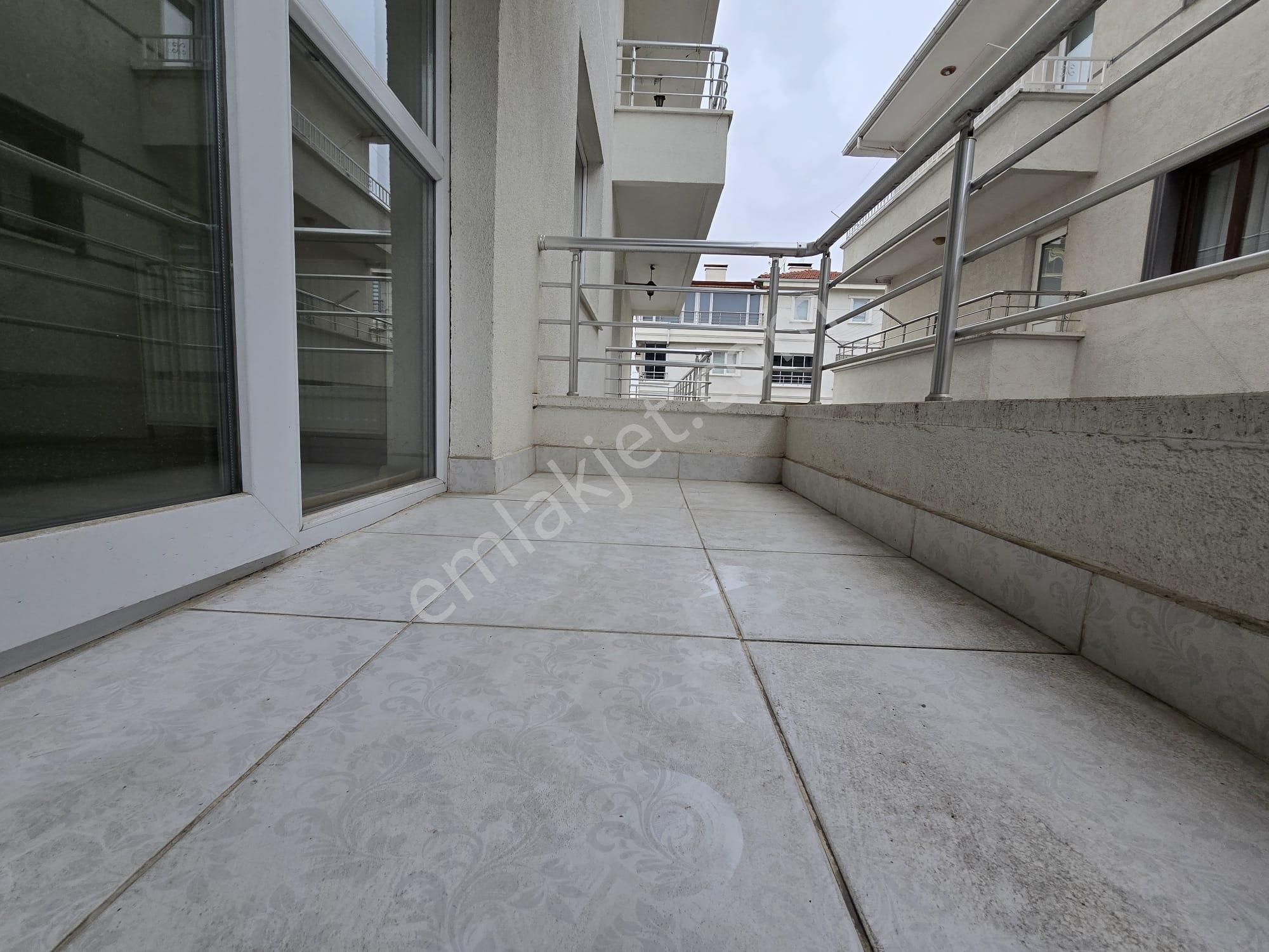 Topcu Mah Satılık 3+1 Asansörlü Yeni Bina Arakat Ön Cephe Daire - Görsel 12