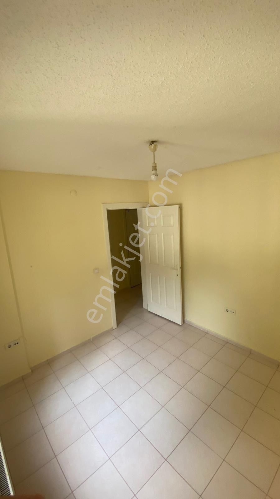 Adana Sarıçam Osmangazi Tokilerde Canlı Lokasyonda Doğalgazlı 2+1 Fırsat Kiralk Daire - Görsel 2