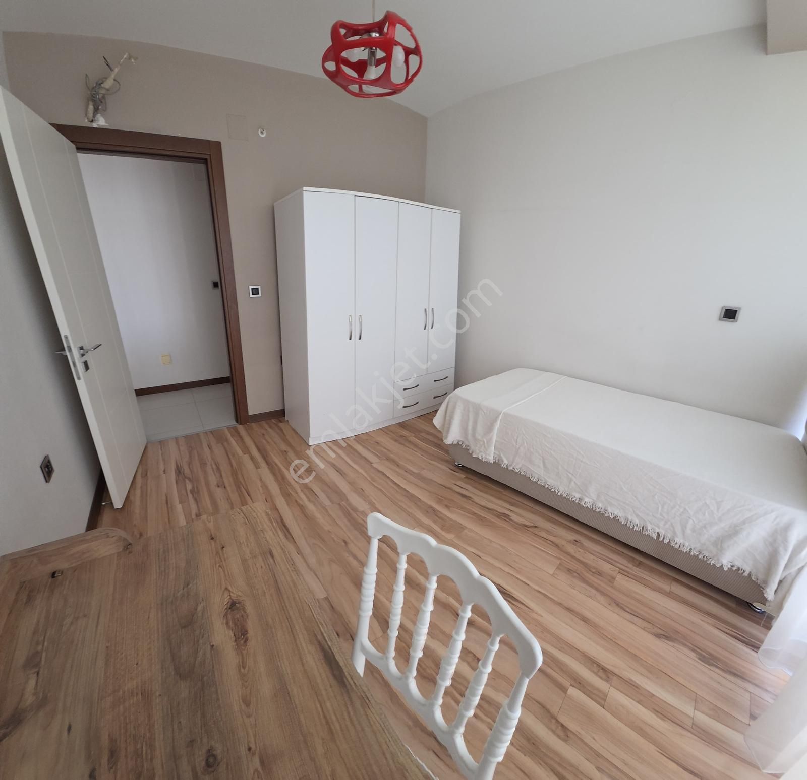 Adana Çukurovada Reale Yakın Otoban Çivarında Belediye Evlerinde 2+1 Kiralık Eşyalı Fırsat Daire - Görsel 8