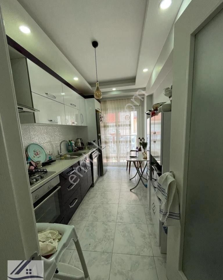 Aydın Mahallesinde 2+1 Arakat 95m2 Yeni Bina Doğalgazlı Kapalı Otoparklı Satılık Fırsat Daire - Görsel 4