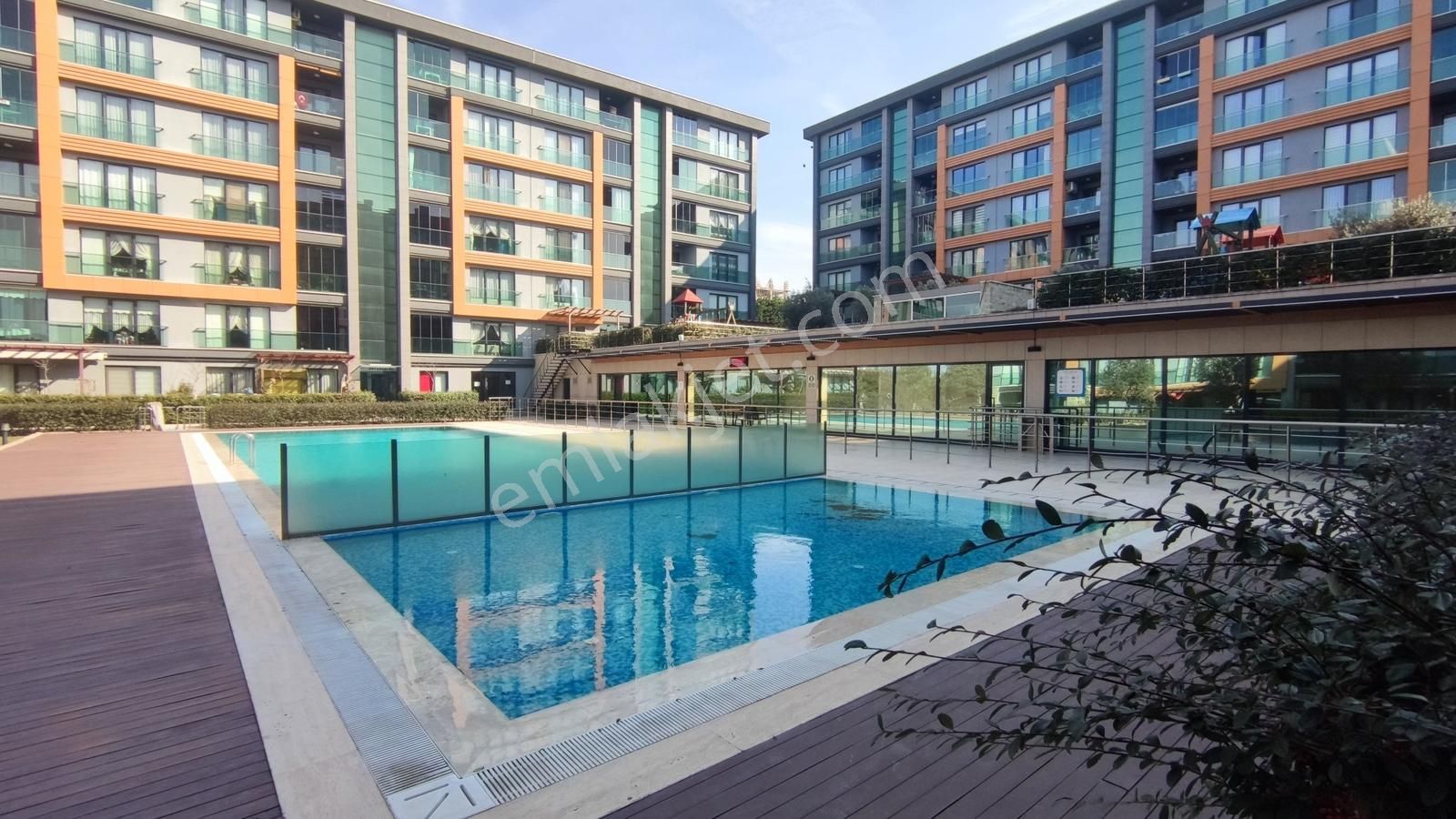 Silivri Yeni Mh. Donanımlı Site İçi Eşyalı Ara Kat 1+1 - Görsel 12