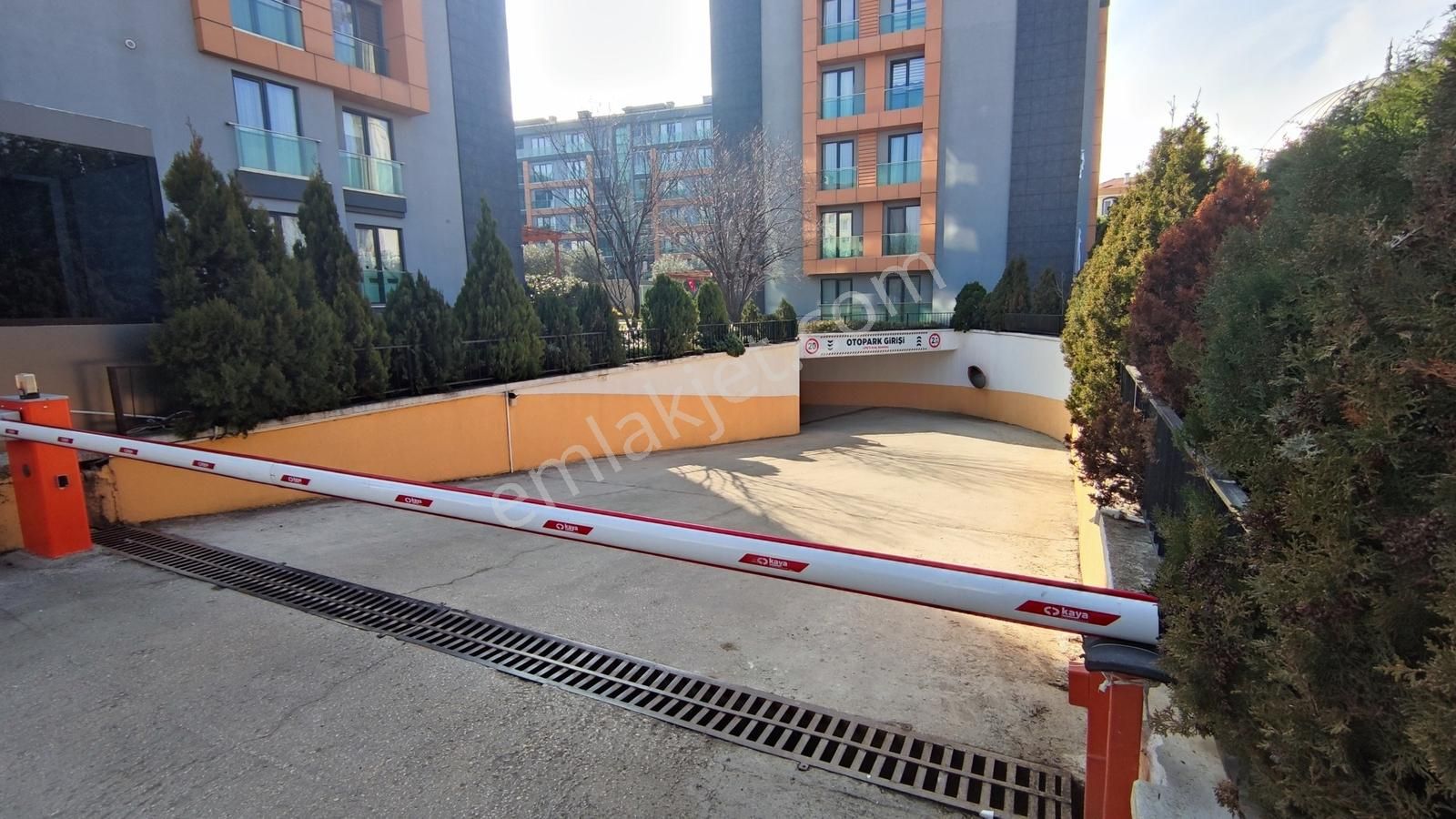 Silivri Yeni Mh. Donanımlı Site İçi Eşyalı Ara Kat 1+1 - Görsel 2