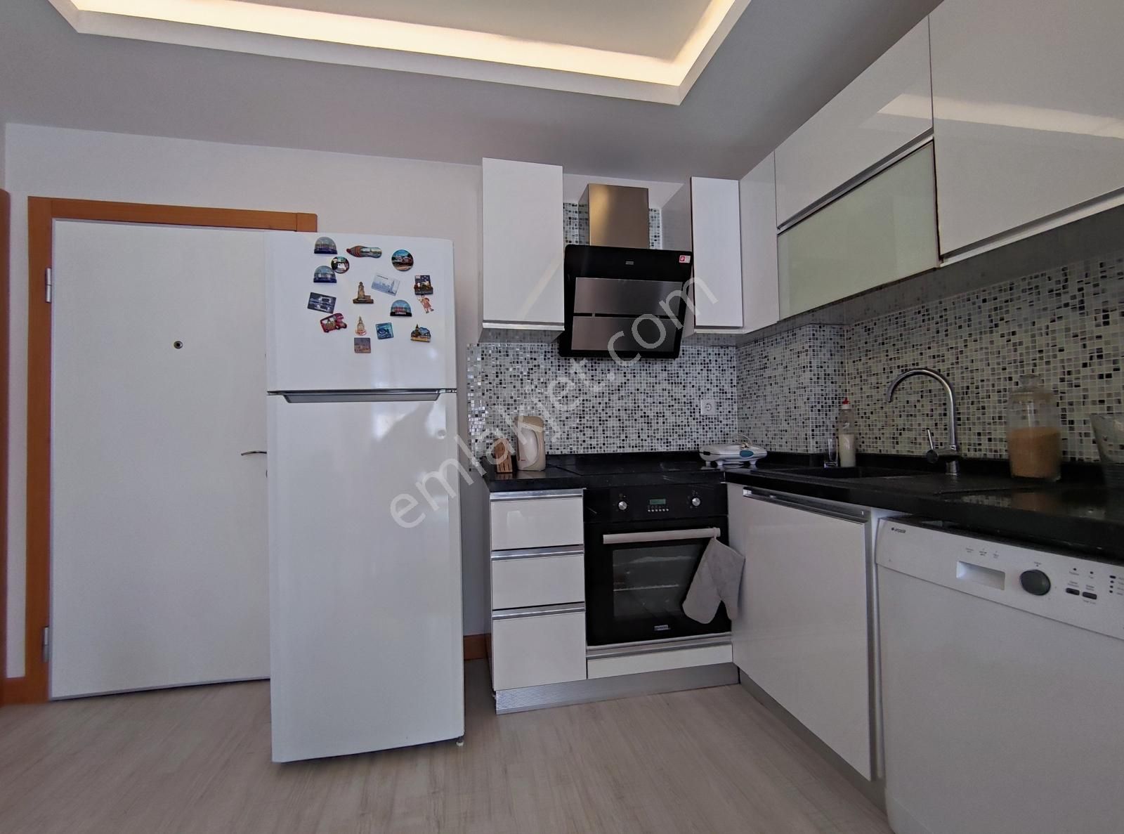 Silivri Yeni Mh. Donanımlı Site İçi Eşyalı Ara Kat 1+1 - Görsel 5