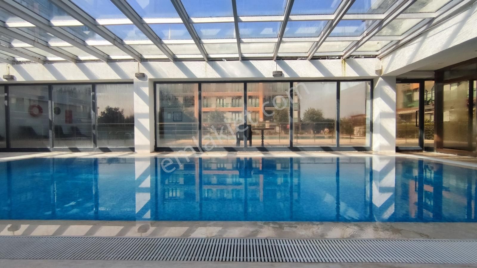 Silivri Yeni Mh. Donanımlı Site İçi Eşyalı Ara Kat 1+1