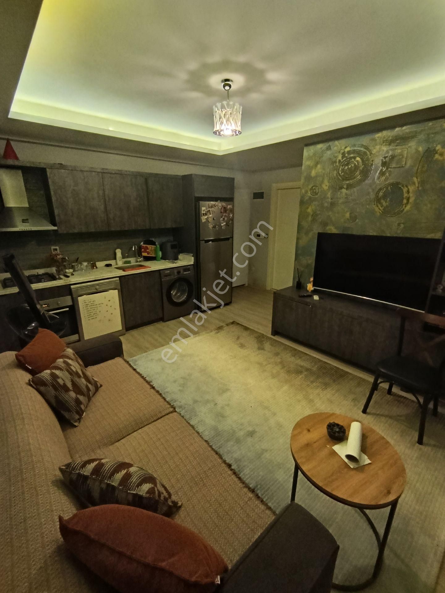 Çarkıpare De Bavulunu Al Gel Kir - Görsel 21