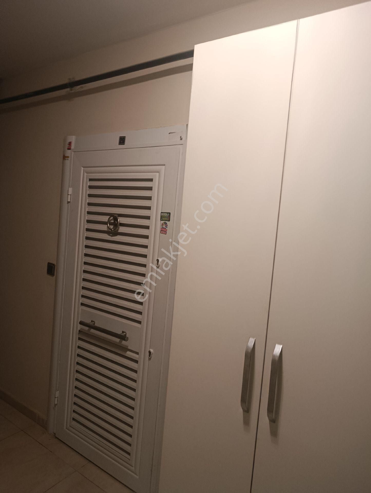 Çarkıpare De Bavulunu Al Gel Kir - Görsel 24