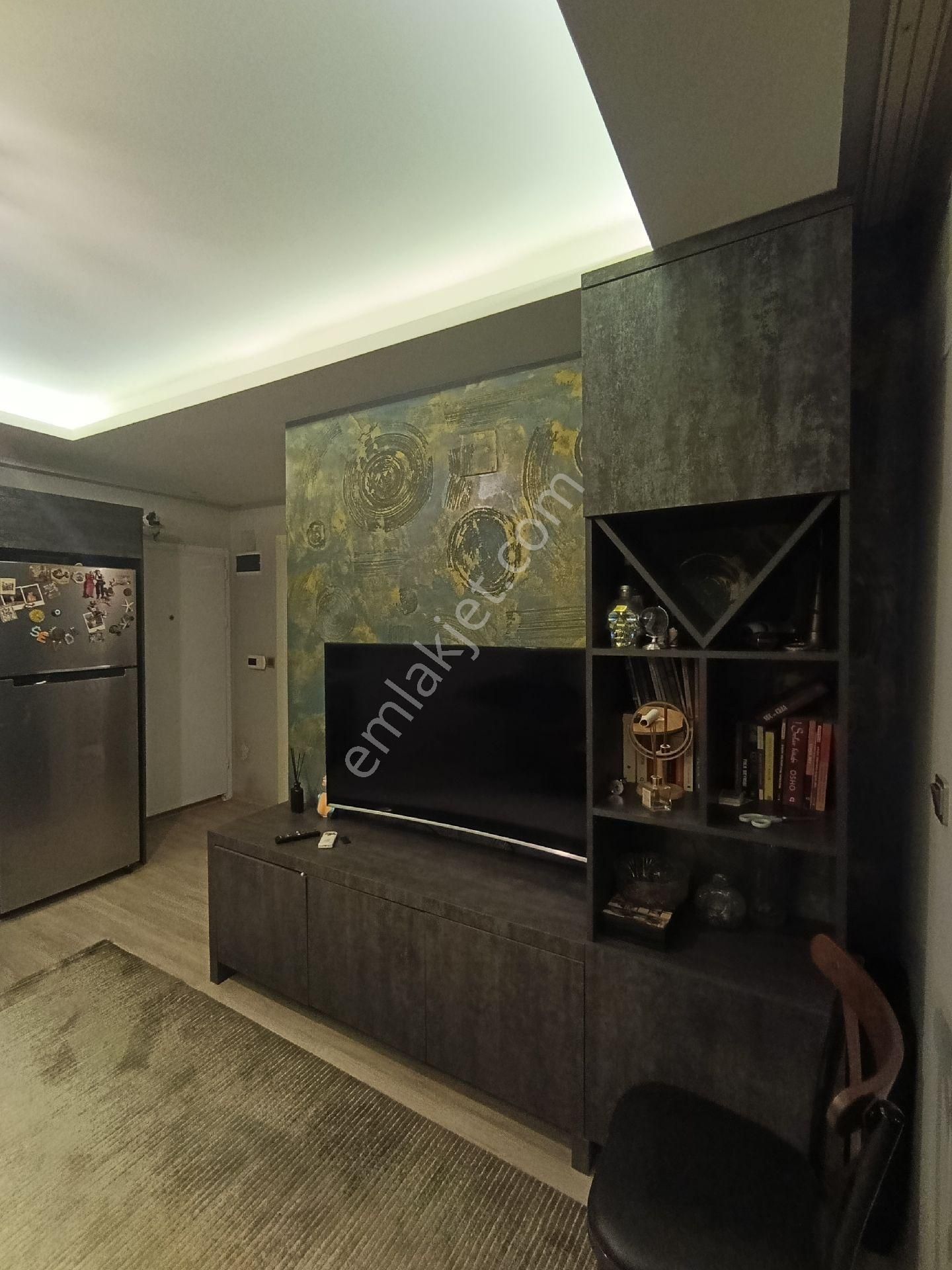 Çarkıpare De Bavulunu Al Gel Kir - Görsel 2