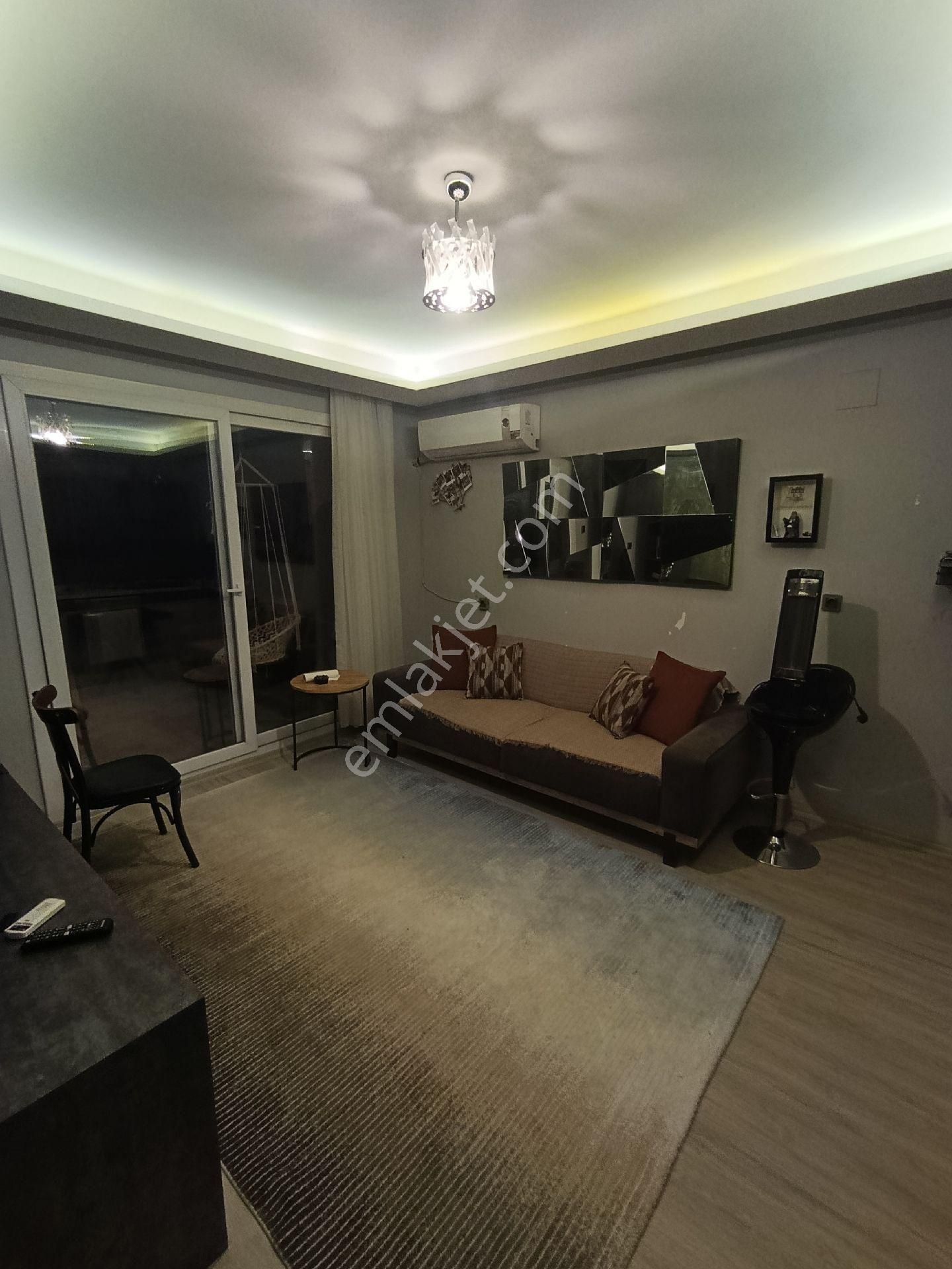 Çarkıpare De Bavulunu Al Gel Kir - Görsel 14