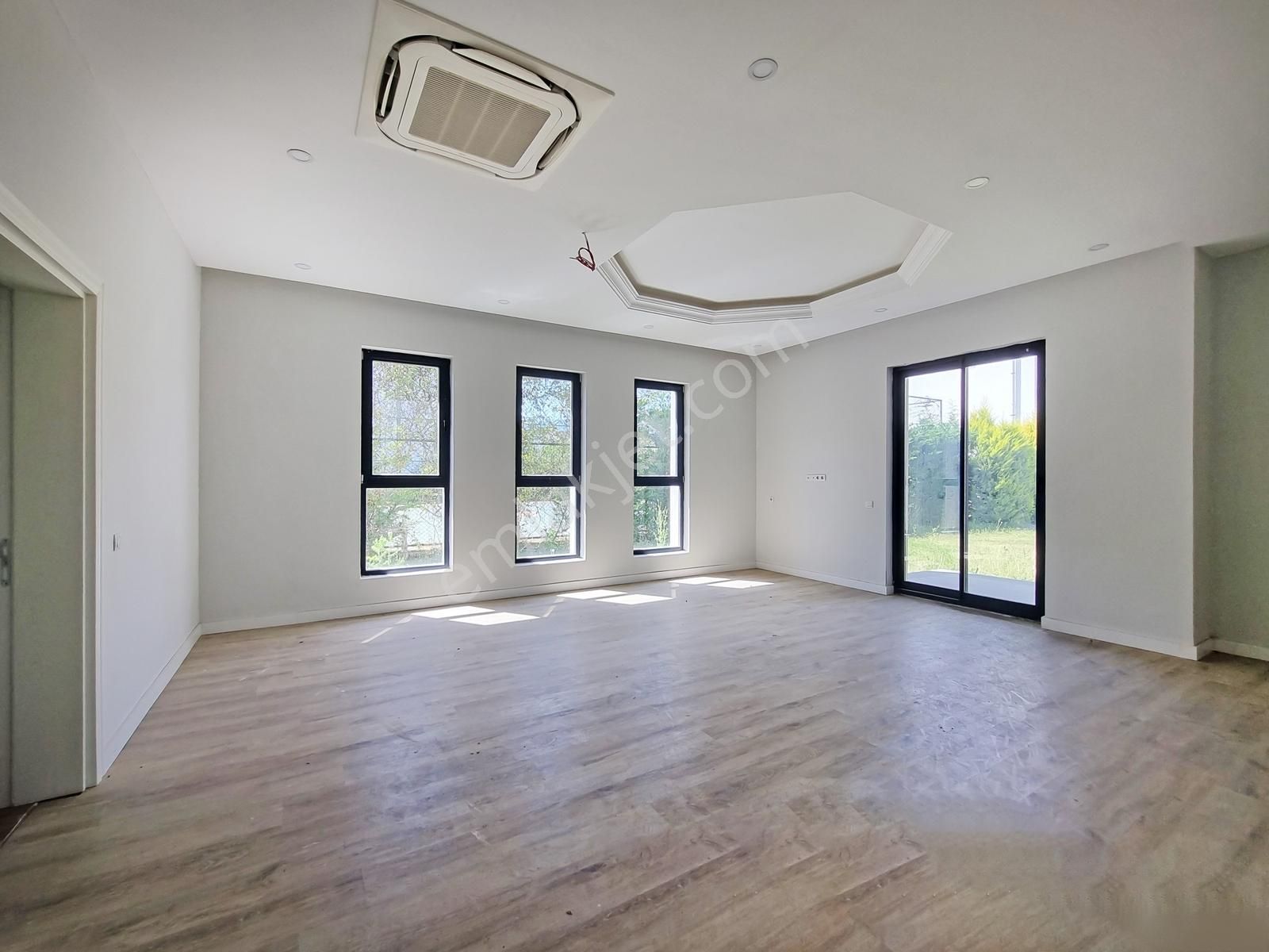 Gökhan Üçgün'den Château D'or Sitesi'nde Sıradışı 1024 M² Konak - Görsel 18