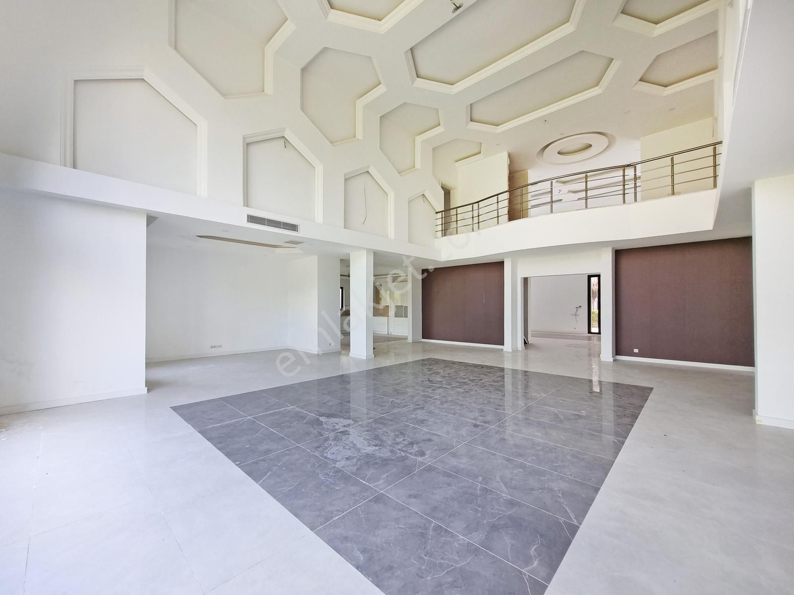Gökhan Üçgün'den Château D'or Sitesi'nde Sıradışı 1024 M² Konak - Görsel 16