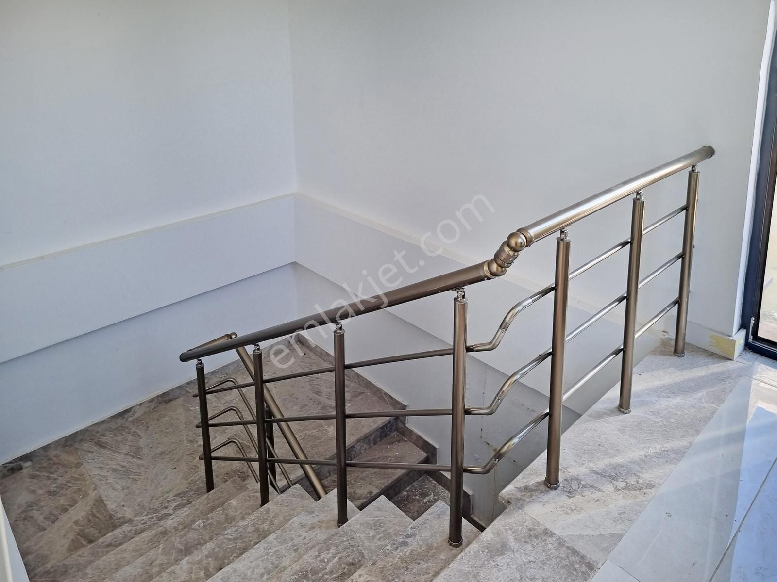 Gökhan Üçgün'den Château D'or Sitesi'nde Sıradışı 1024 M² Konak - Görsel 29