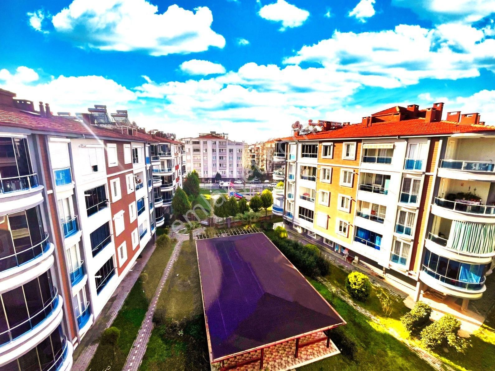Akçay'da Aygül'den Site İçi Ayrı Mutfak Doğalgazlı Ebeveyn Banyolu Geniş Ve Ferah 3+1 Satılık Daire - Görsel 35