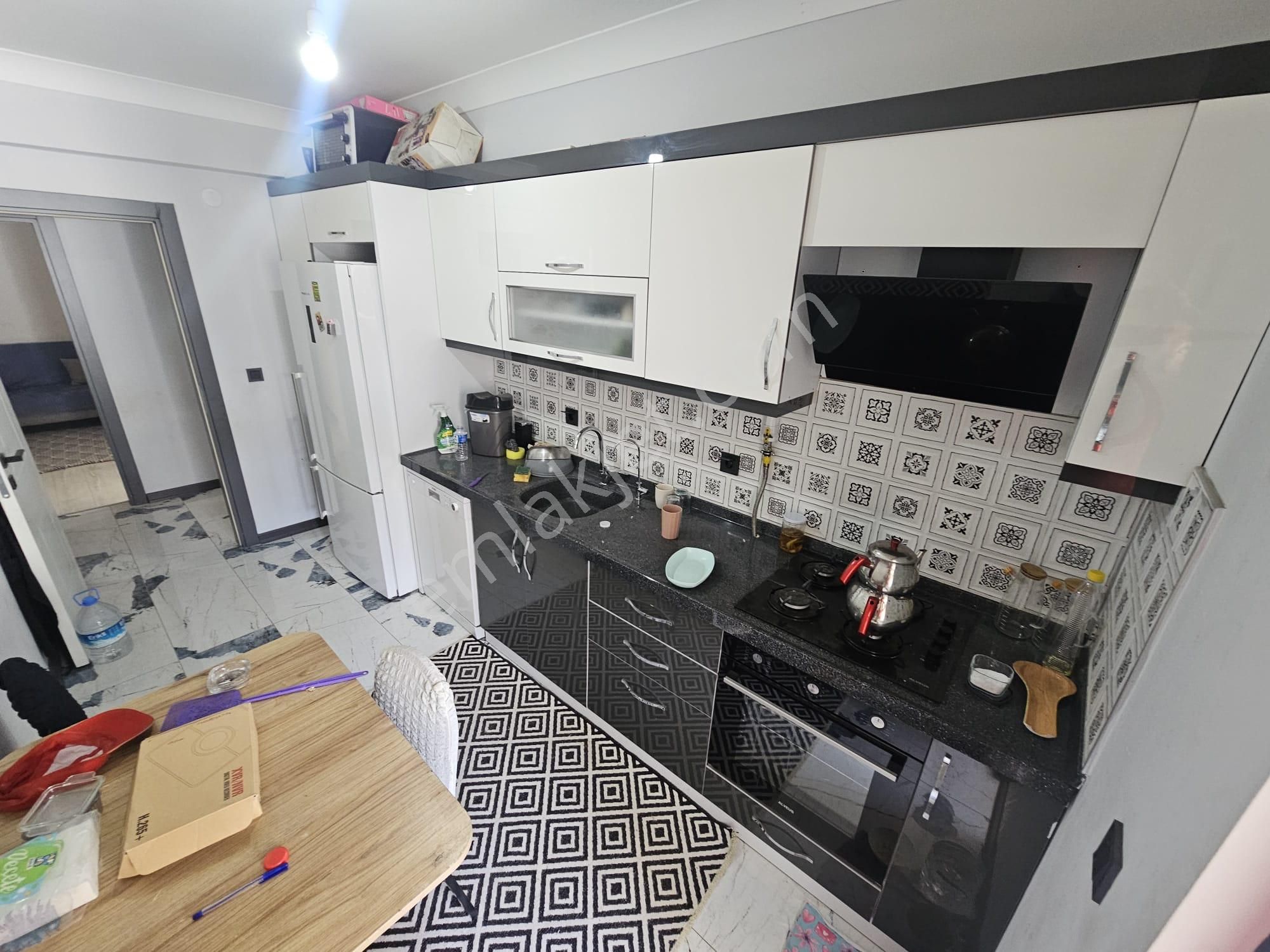 Aktif'ten Burhaniye Geriş Mahallesi'nde Ayrı Mutfak Geniş Ferah Satılık 2+1 Daire - Görsel 3