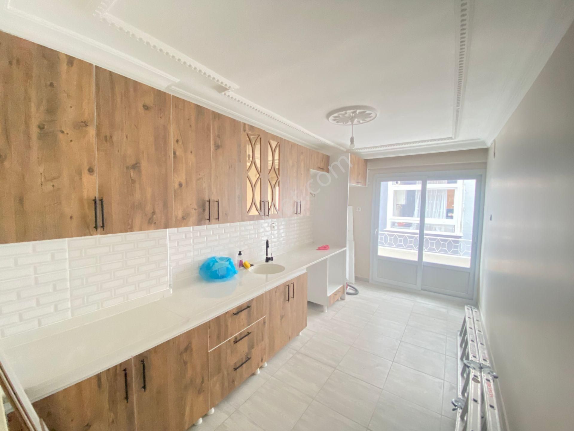 Prestij'den Cumhuriyet'te Asansörlü Full+full Yapılı 3+1 Daire - Görsel 2