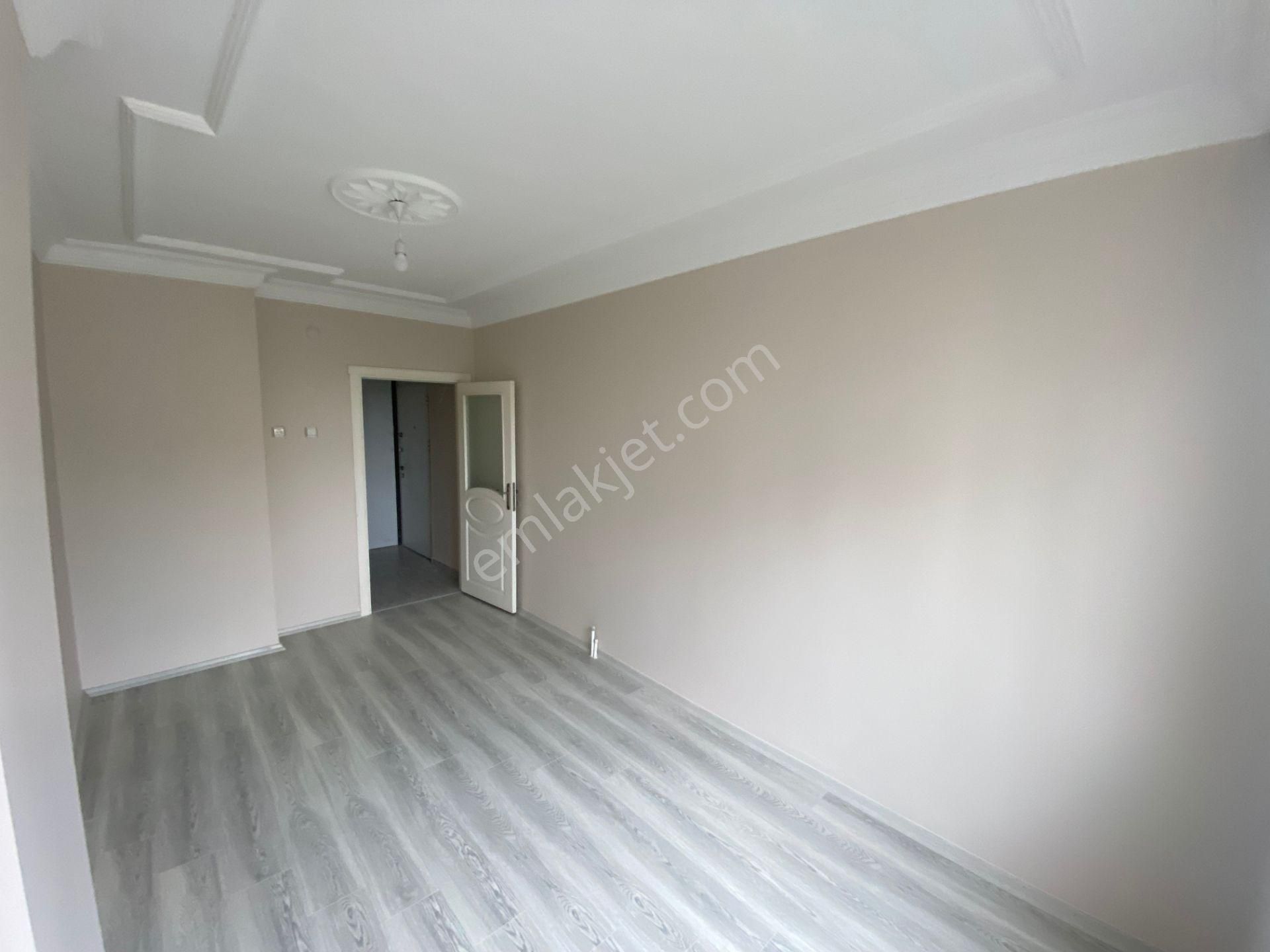 Prestij'den Cumhuriyet'te Asansörlü Full+full Yapılı 3+1 Daire - Görsel 12