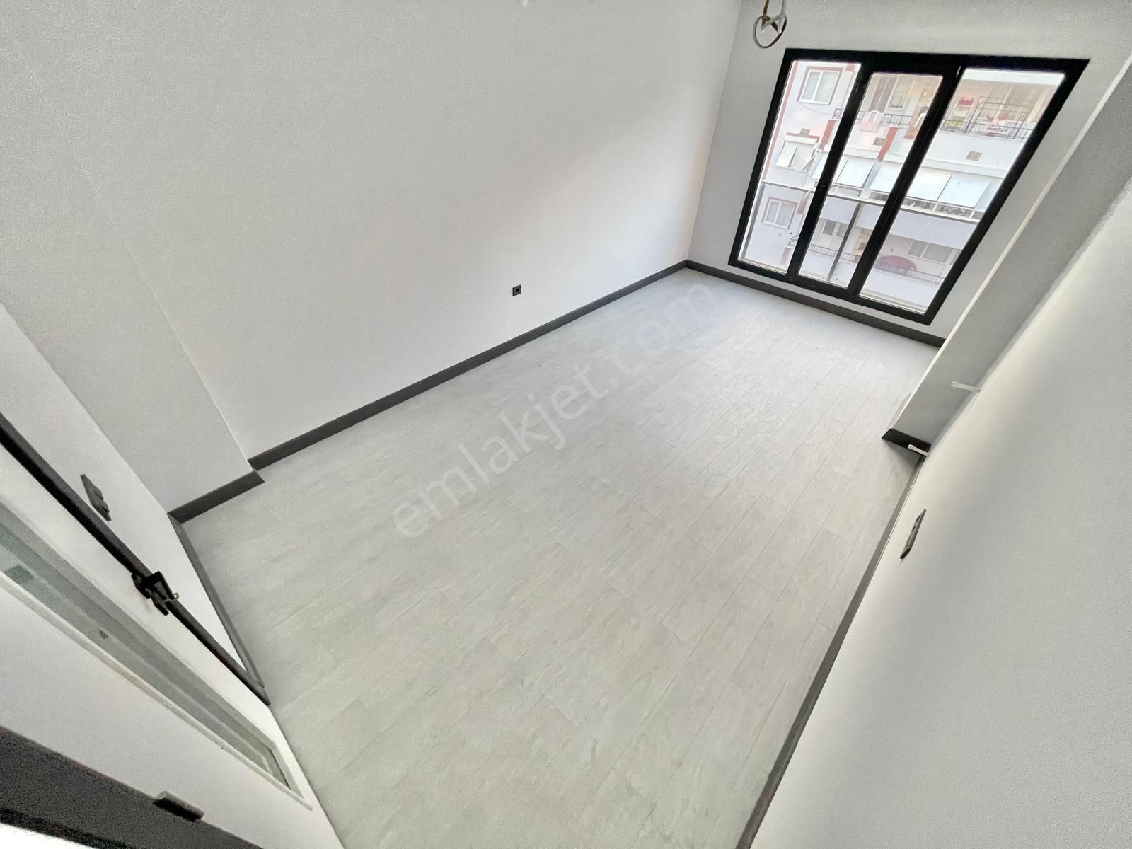 Berkay Demirel'den Akçayda Denize 500m Ayrı Mutfak 2+1 Daire - Görsel 6