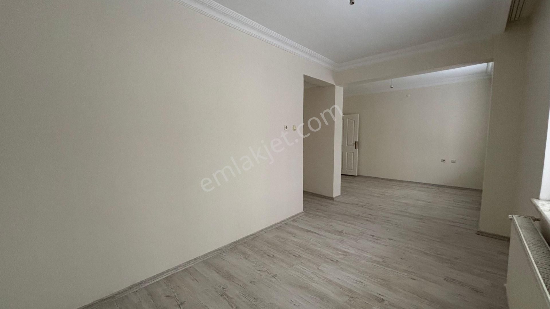 !!recep Ümit Emlak'tan Büyükdere Mahallesinde Atatürk Bulvarı Yakınında Extra Geniş 4+1 Daire!! - Görsel 17