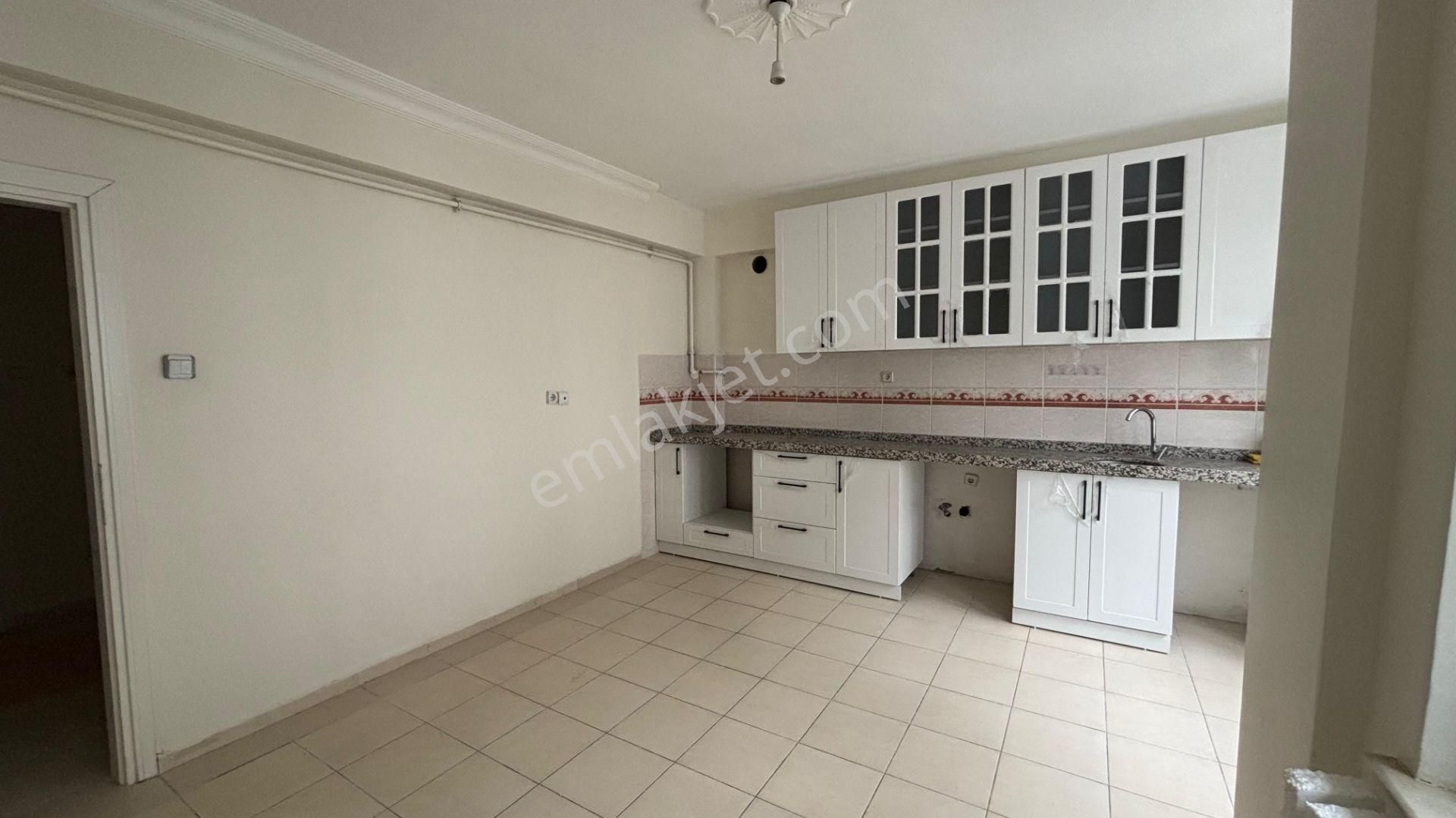 !!recep Ümit Emlak'tan Büyükdere Mahallesinde Atatürk Bulvarı Yakınında Extra Geniş 4+1 Daire!! - Görsel 4