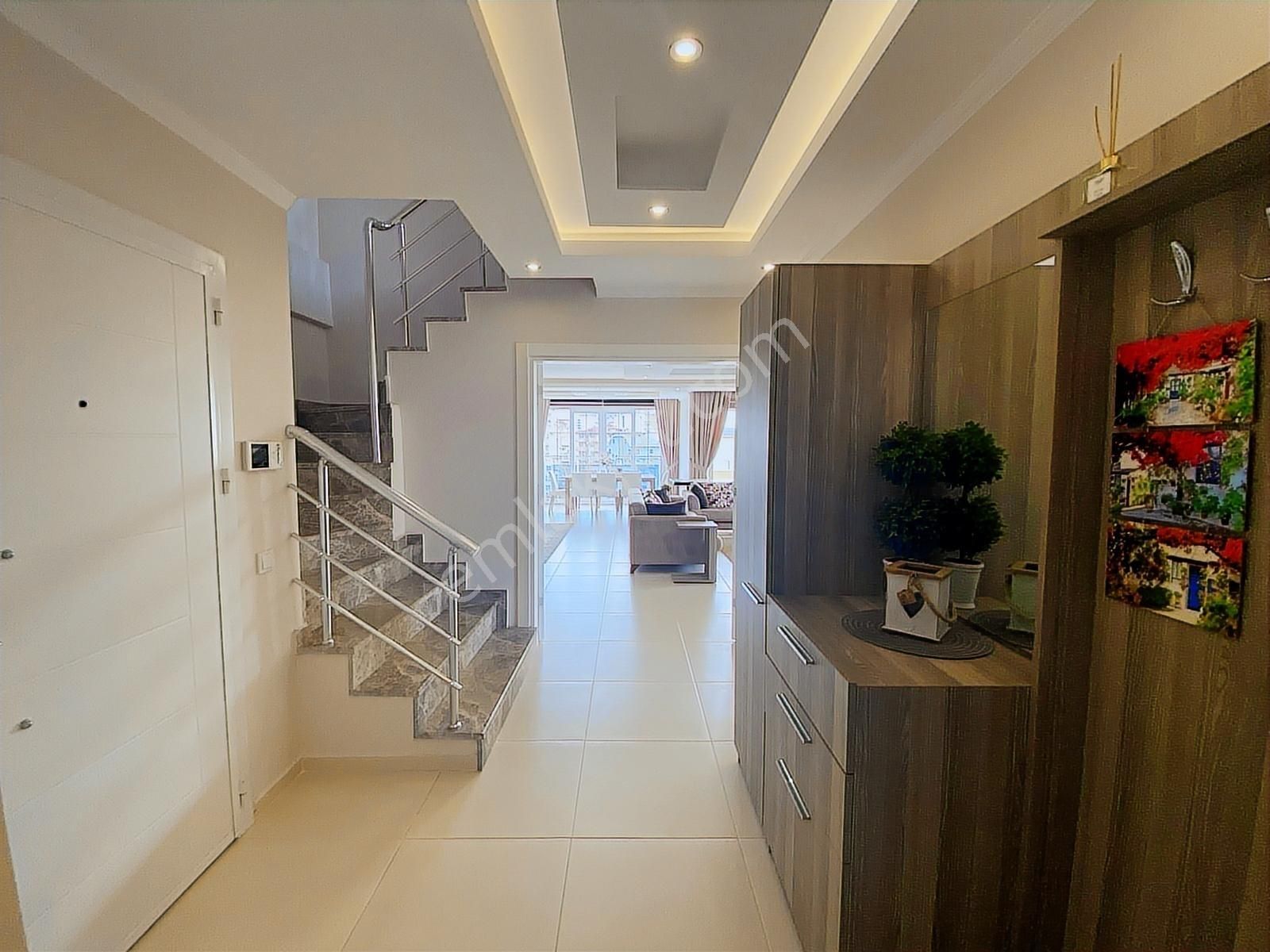 Alanya Tosmur'da Site İçi Eşyalı Satılık 4+1 Dubleks Daire - Görsel 14
