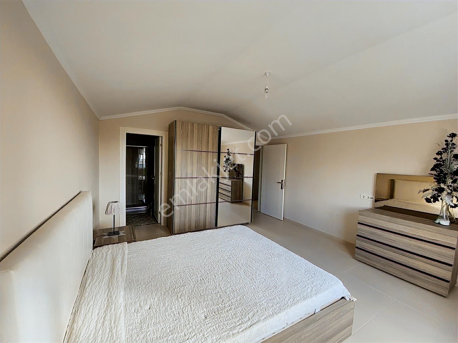 Alanya Tosmur'da Site İçi Eşyalı Satılık 4+1 Dubleks Daire - Görsel 28