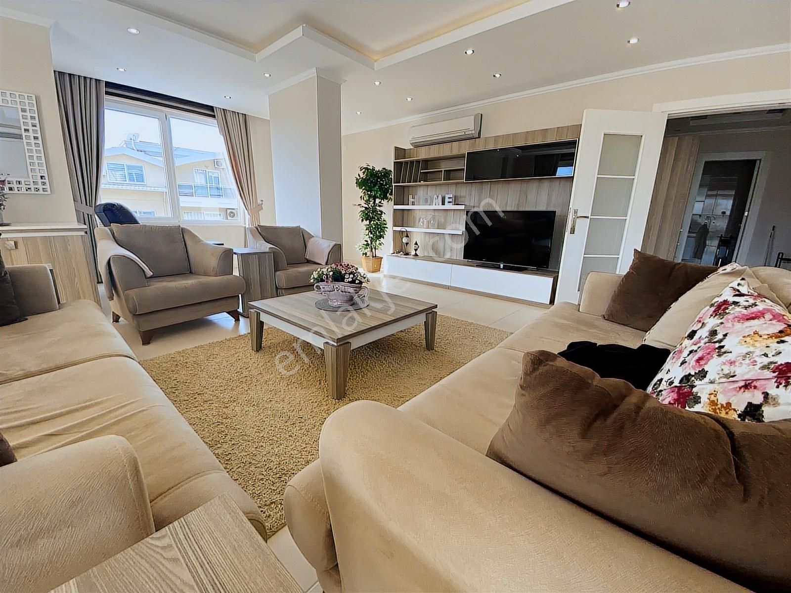 Alanya Tosmur'da Site İçi Eşyalı Satılık 4+1 Dubleks Daire - Görsel 12