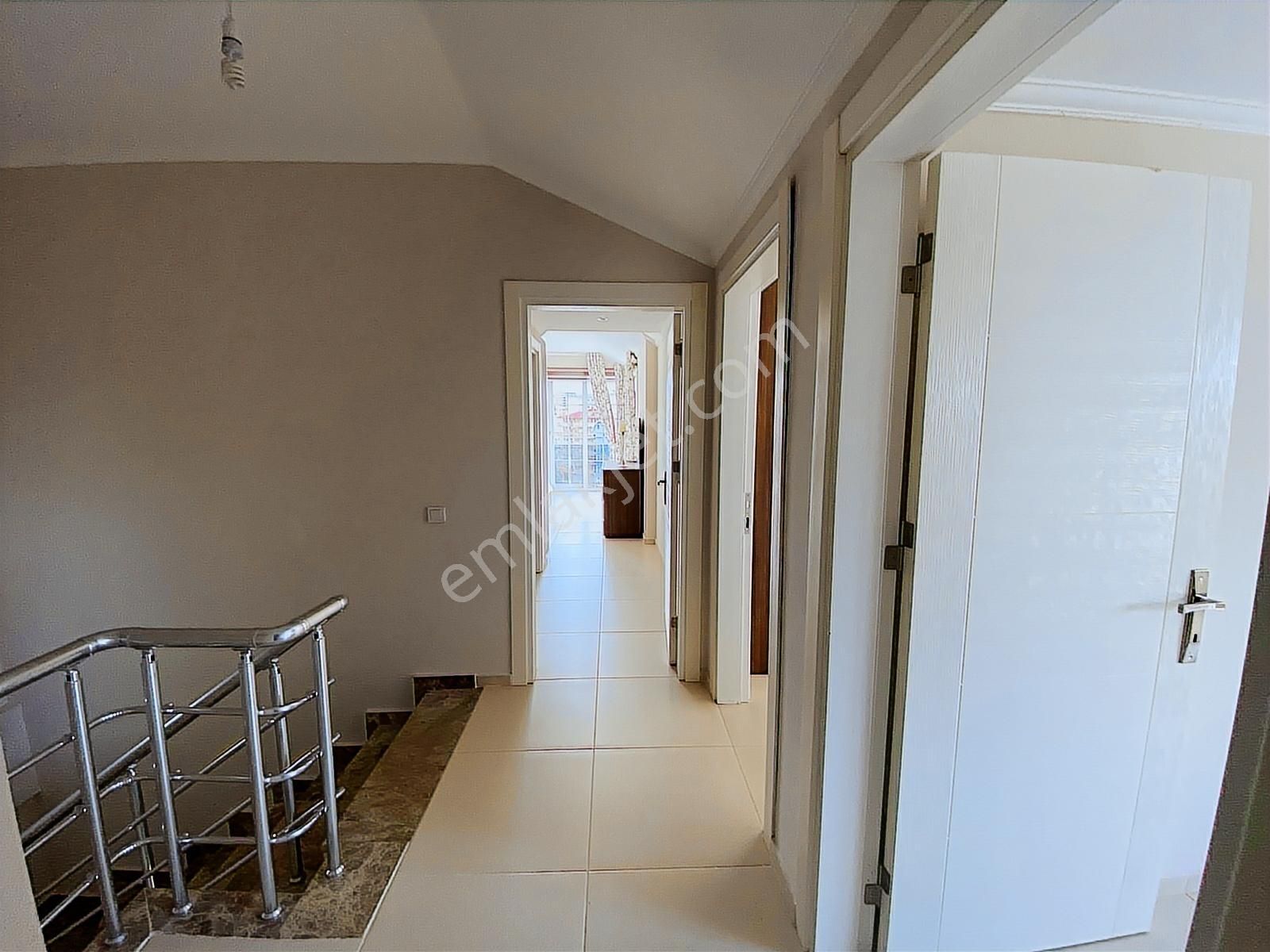 Alanya Tosmur'da Site İçi Eşyalı Satılık 4+1 Dubleks Daire - Görsel 24