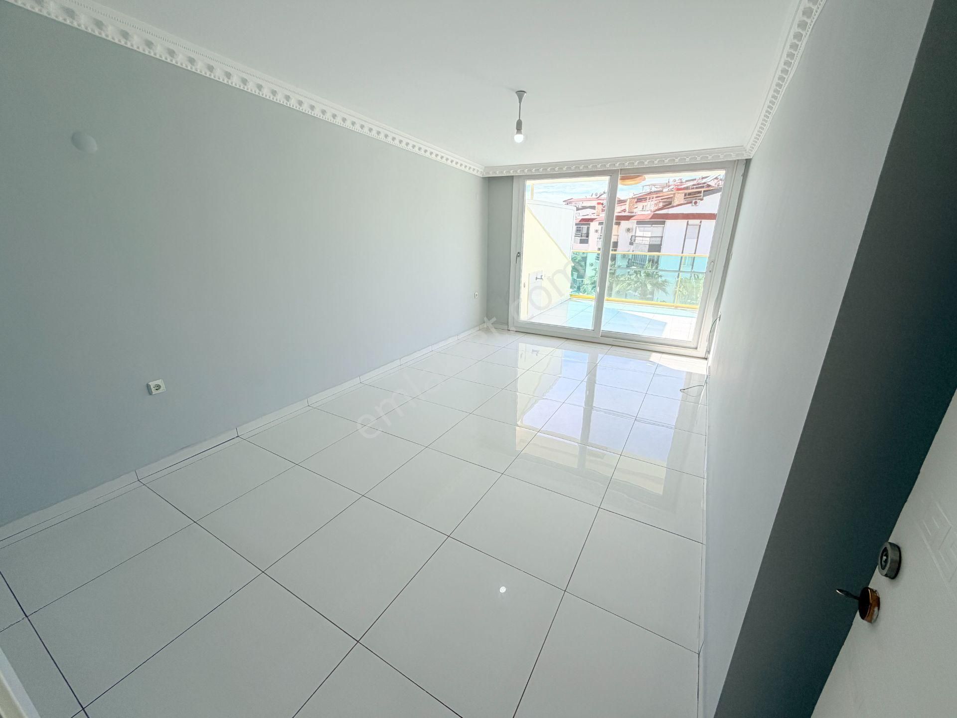 Didim Altınkum'da Denize 800m Havuzlu Sitede 3+1 Dubleks Daire - Görsel 12