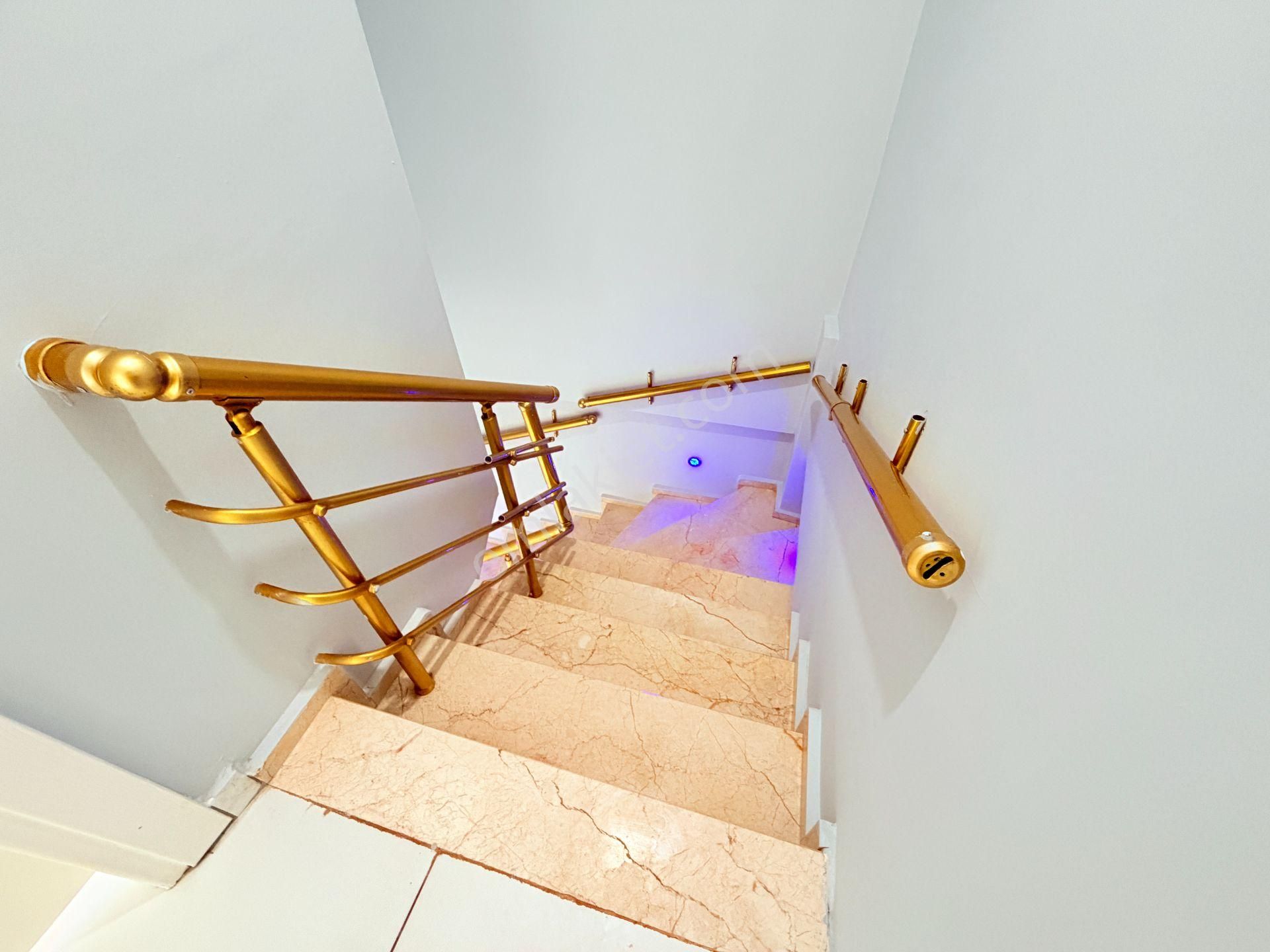 Didim Altınkum'da Denize 800m Havuzlu Sitede 3+1 Dubleks Daire - Görsel 18