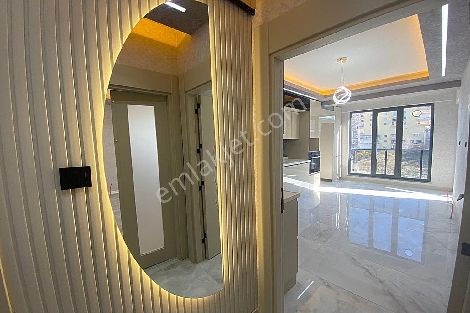 Karakaya'da Avantajlı Konumda Lüks Yapılı Ara Katta Daire - Görsel 27