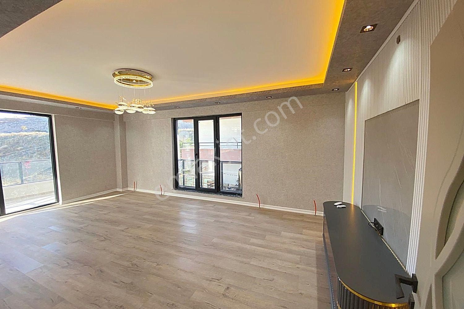 Karakaya'da Avantajlı Konumda Lüks Yapılı Ara Katta Daire - Görsel 8