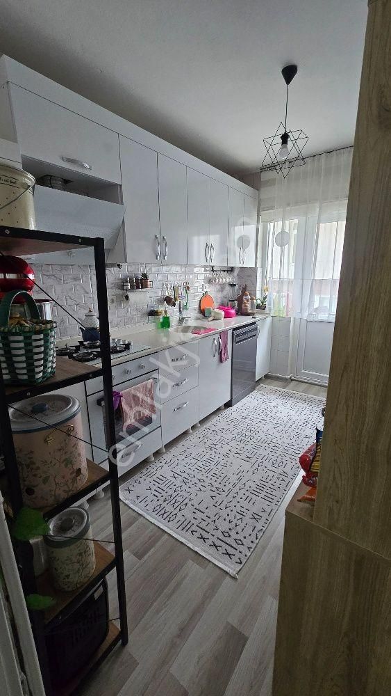 Ortatepe Cd Saimekadın Mh 3+1 .kat Ön Cephe Yapılı Satılık Daire Yıldız Emlak'tan - Görsel 9