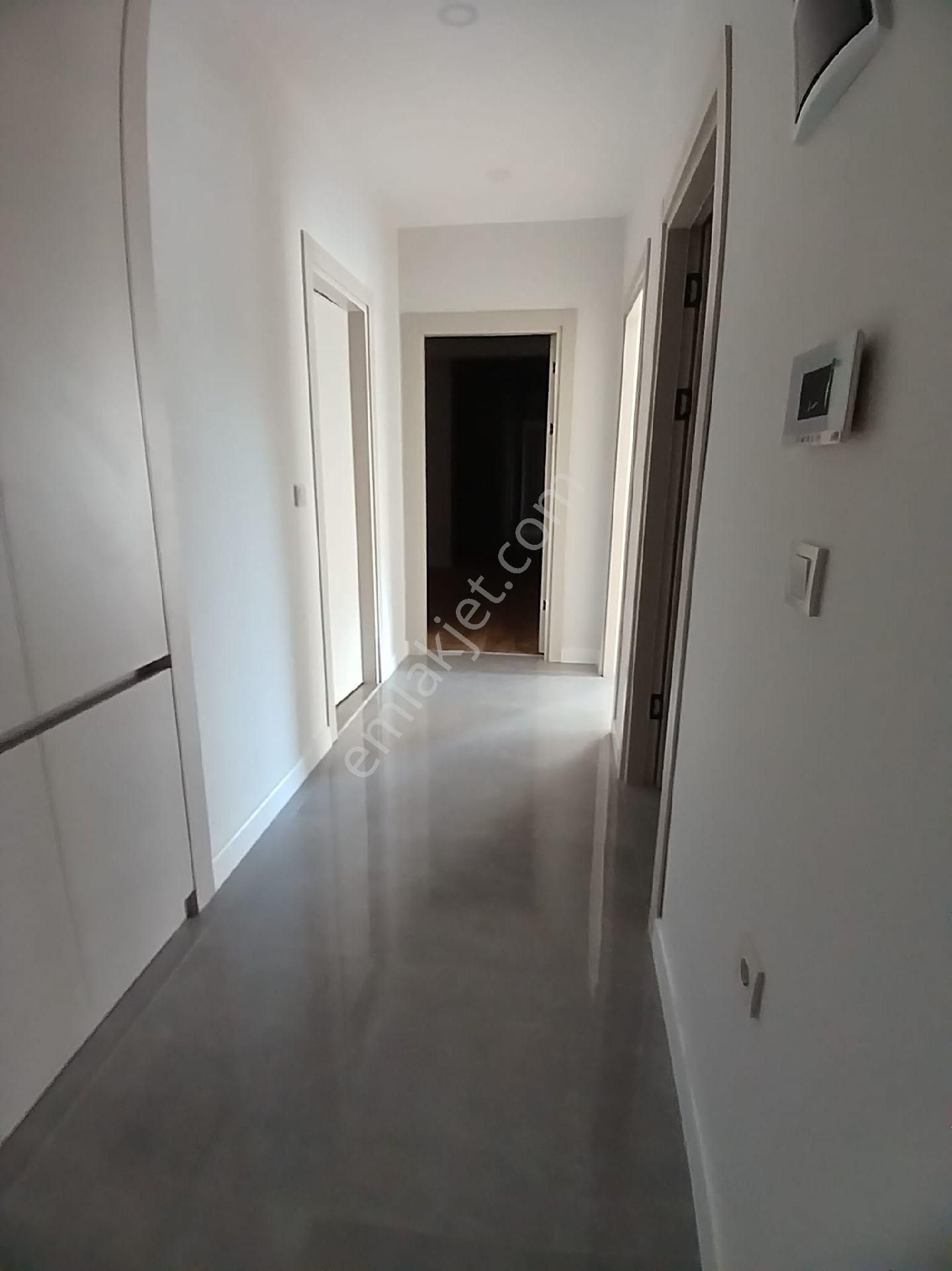 Şelale Mahallesi'nde 2+1 Asansörlü Garajlı Satılık Daire - Görsel 3