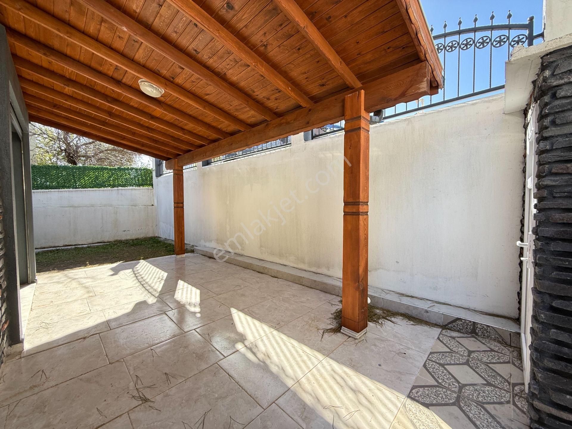 Seferıhısar Doğanbey'de Satılık Sıfır Genıs Müstakil 4+1 Villa - Görsel 9