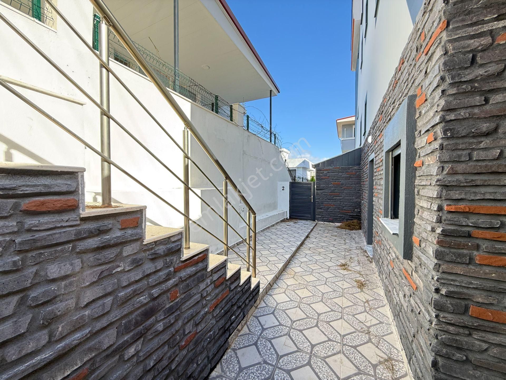 Seferıhısar Doğanbey'de Satılık Sıfır Genıs Müstakil 4+1 Villa - Görsel 8