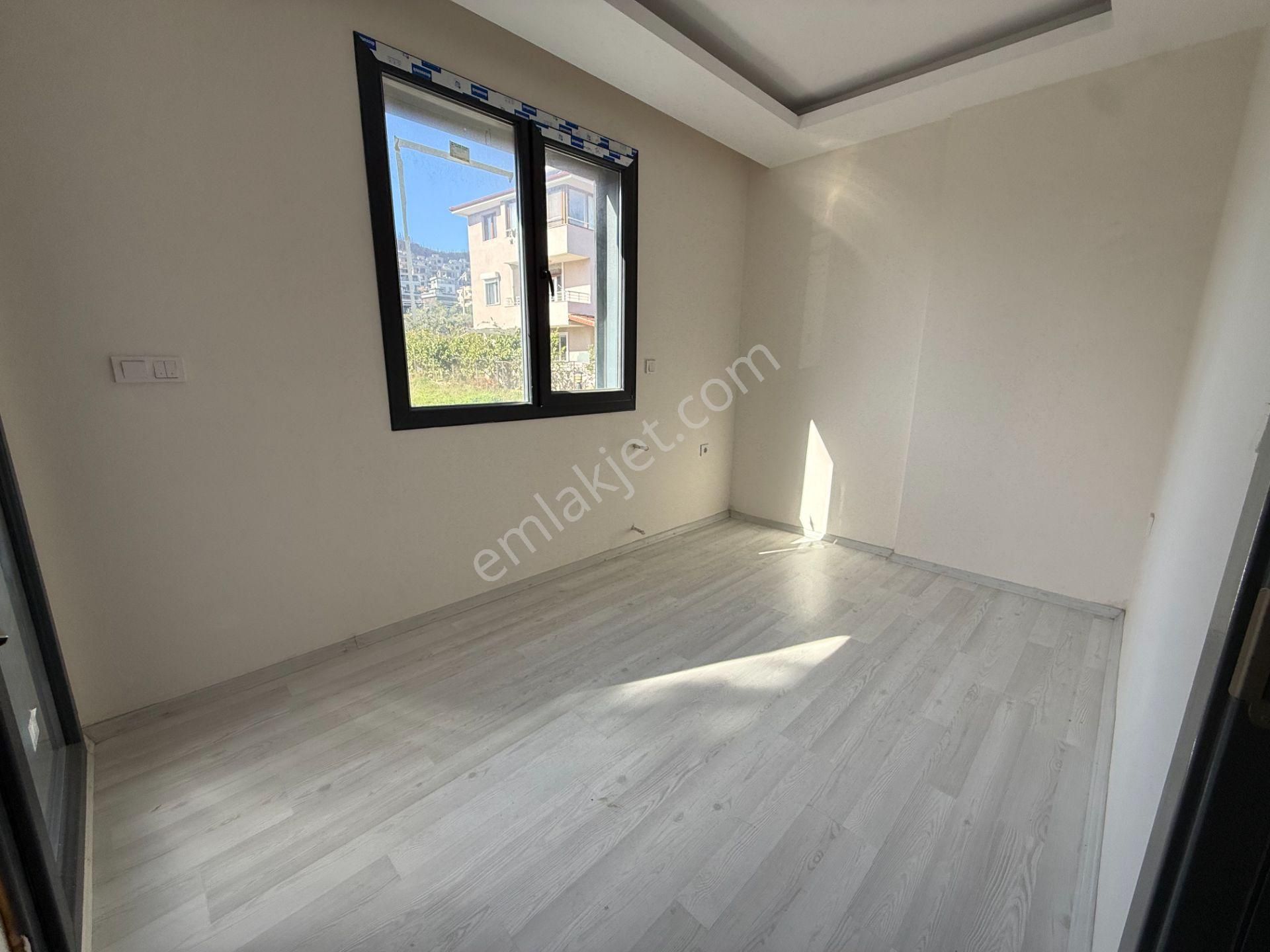 Seferıhısar Doğanbey'de Satılık Sıfır Genıs Müstakil 4+1 Villa - Görsel 17