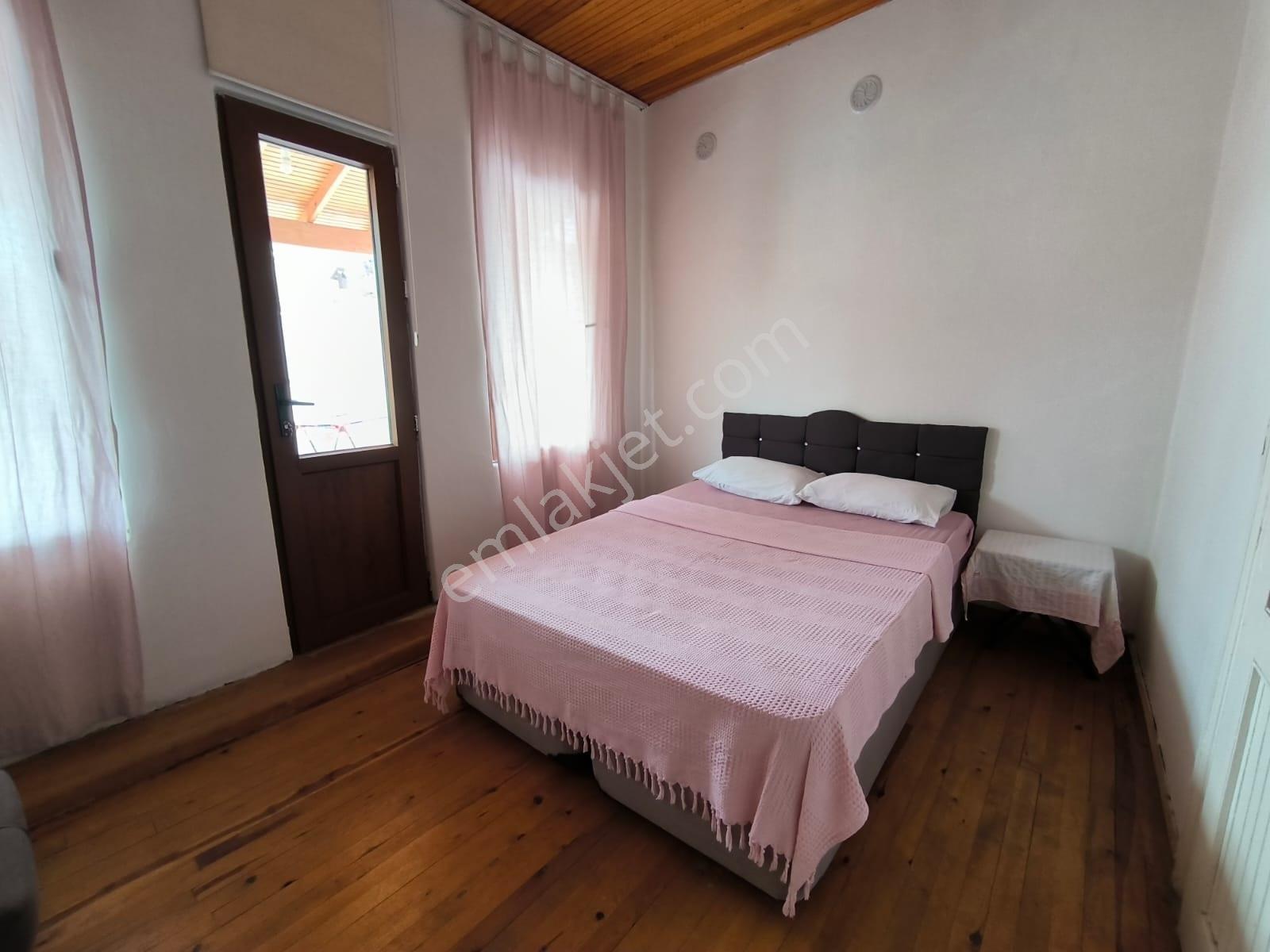 Ayvalık Merkezde Satılık Müstakil Rum Evi - Görsel 19