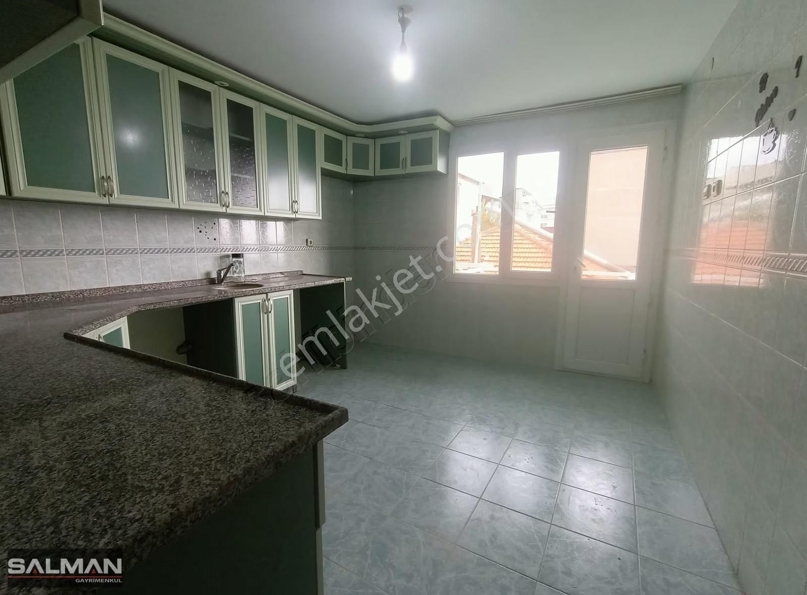 Salman'dan Bayraklı Alpaslan Mh.'de Kiralık 3+1 Daire - Görsel 18