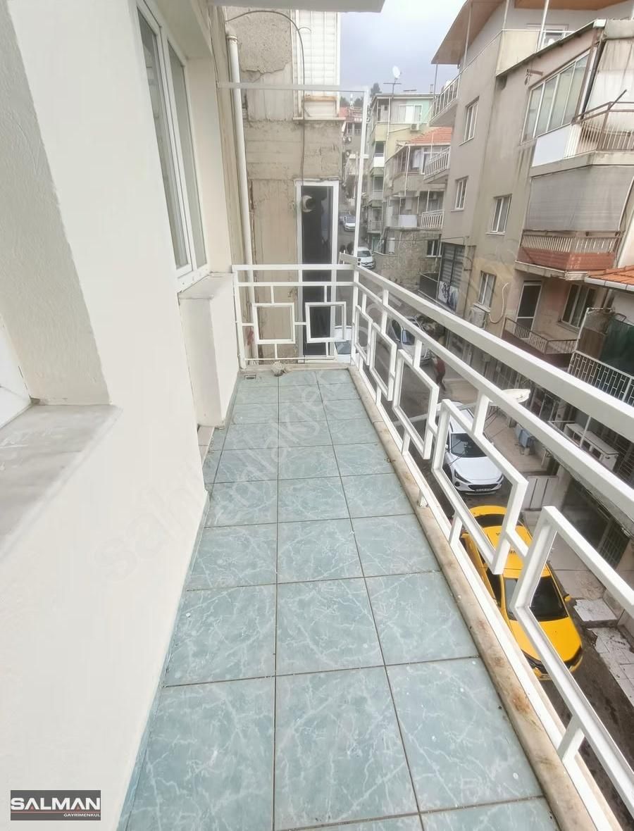 Salman'dan Bayraklı Alpaslan Mh.'de Kiralık 3+1 Daire - Görsel 28
