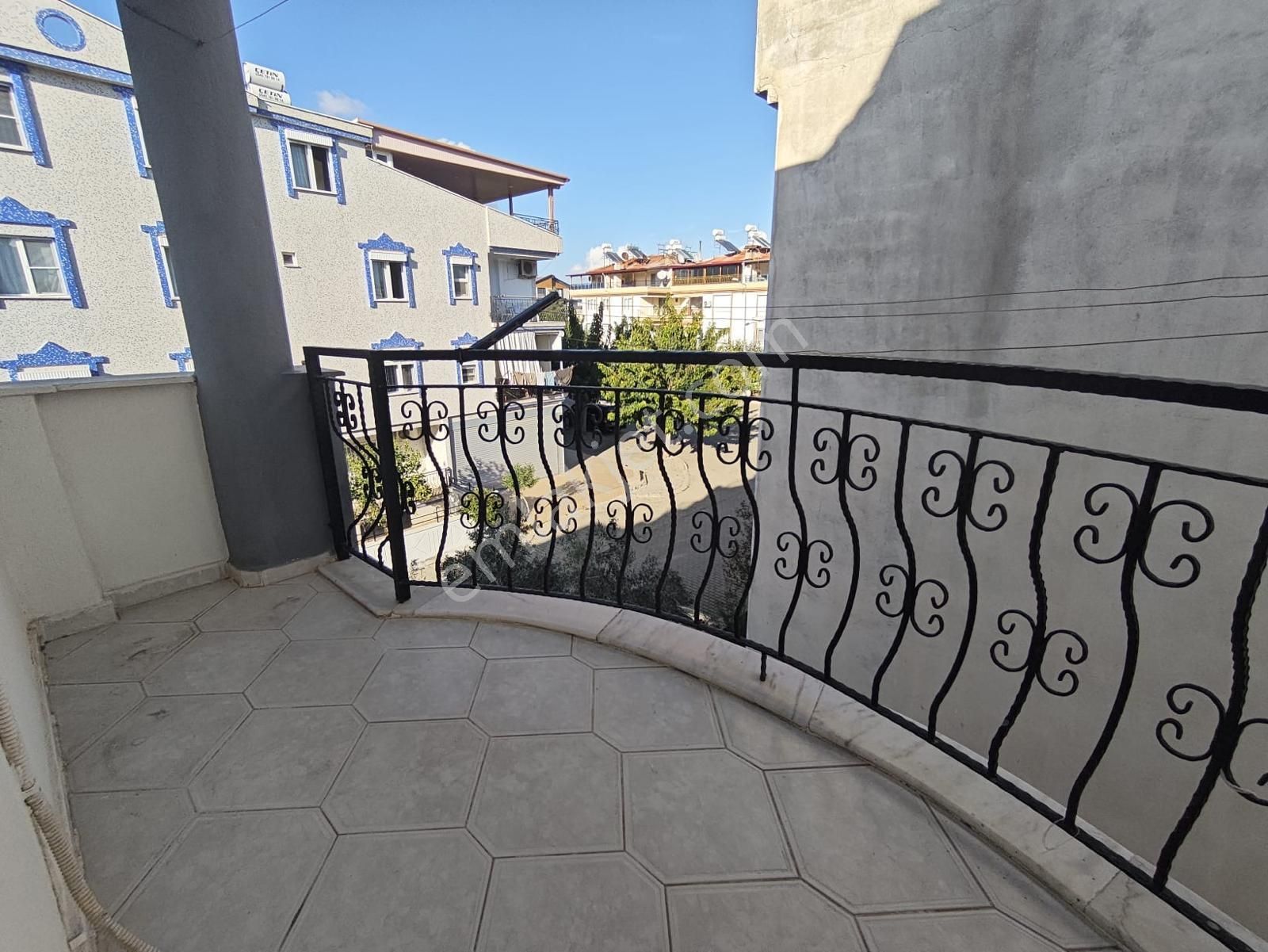 Didim Çamlıkta Denize 800m Mesafede 2+1 Açık Mutfaklı Teraslı Kat Dubleximiz Satışdadır - Görsel 2