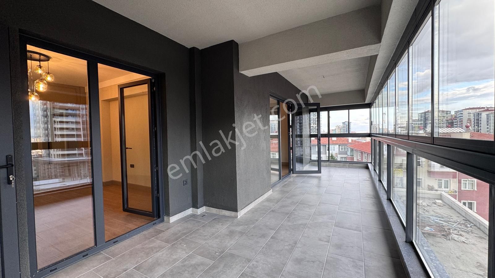 Pursaklar Mehmet Zengin Emlak'tan Kapalı Otoparkı Ultra Lüks Sitede 2.kat 4+1 Daire - Görsel 30