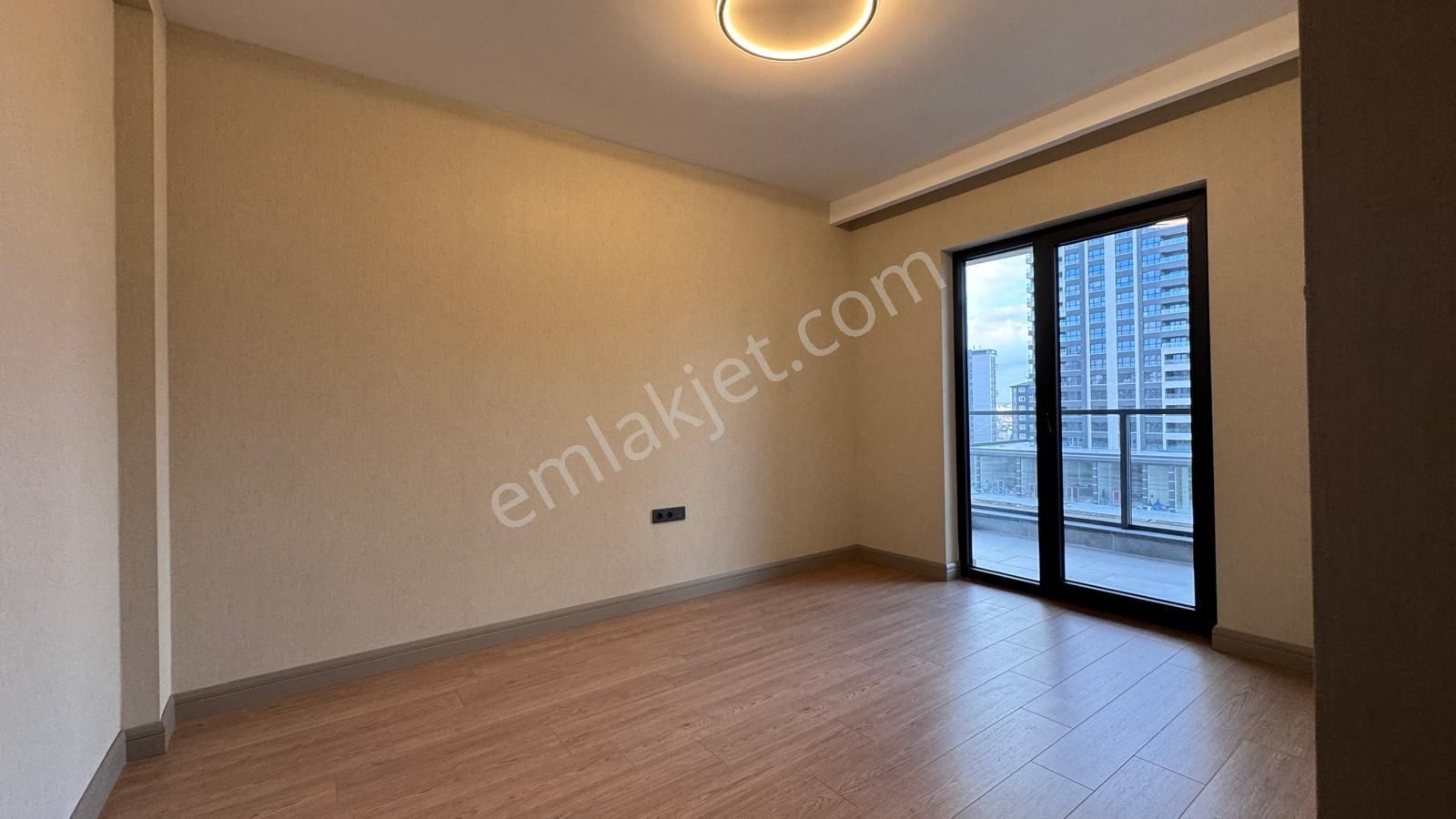 Pursaklar Mehmet Zengin Emlak'tan Kapalı Otoparkı Ultra Lüks Sitede 2.kat 4+1 Daire - Görsel 22