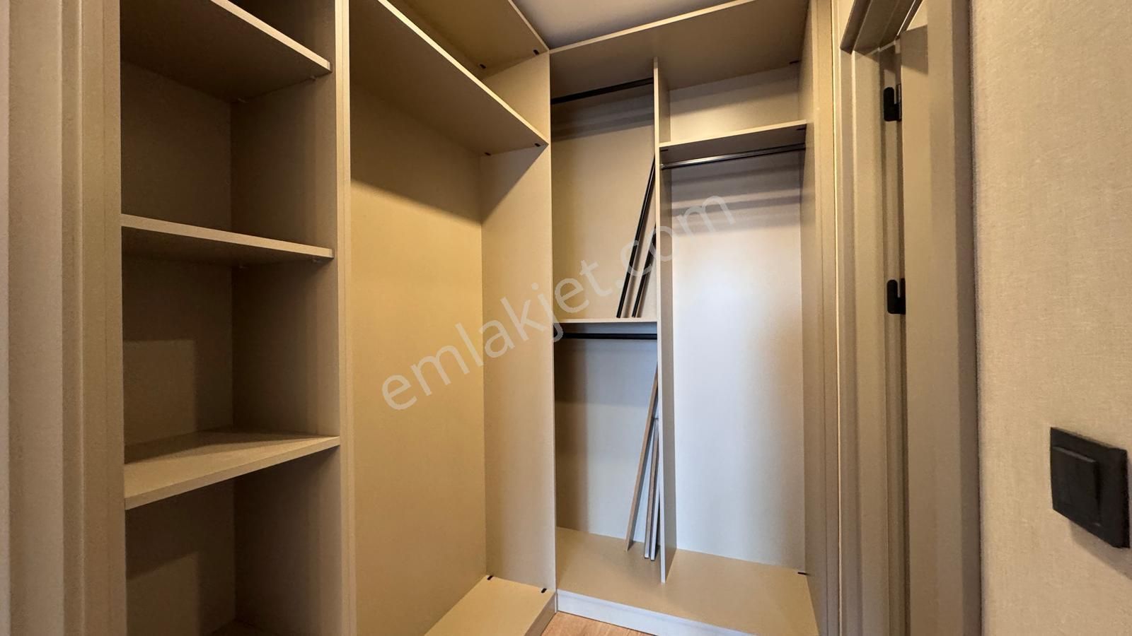 Pursaklar Mehmet Zengin Emlak'tan Kapalı Otoparkı Ultra Lüks Sitede 2.kat 4+1 Daire - Görsel 31